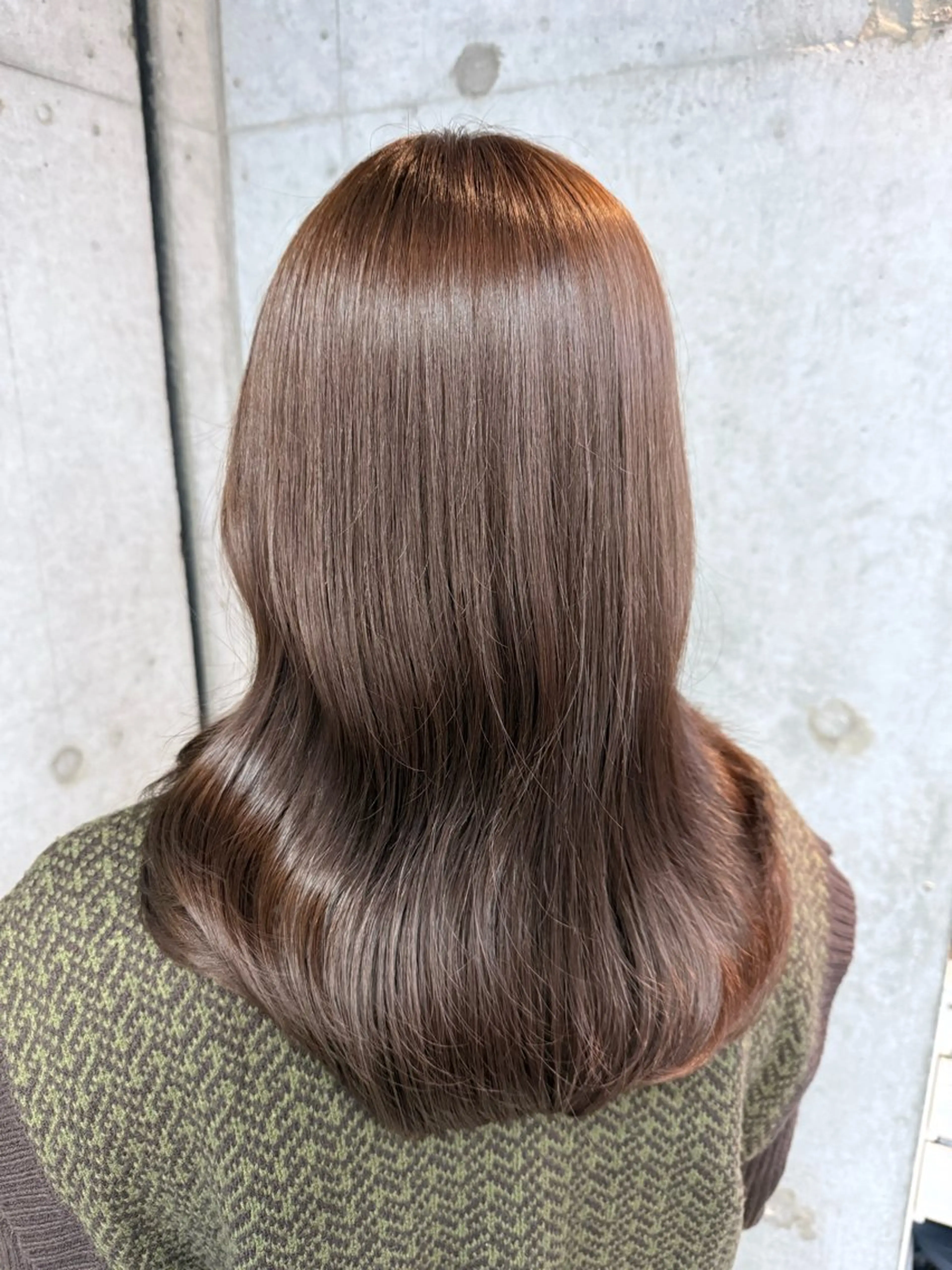 セミロング カラー カット ヘアカラー トリートメント 女性に人気♪ はやしほのかのヘアスタイル