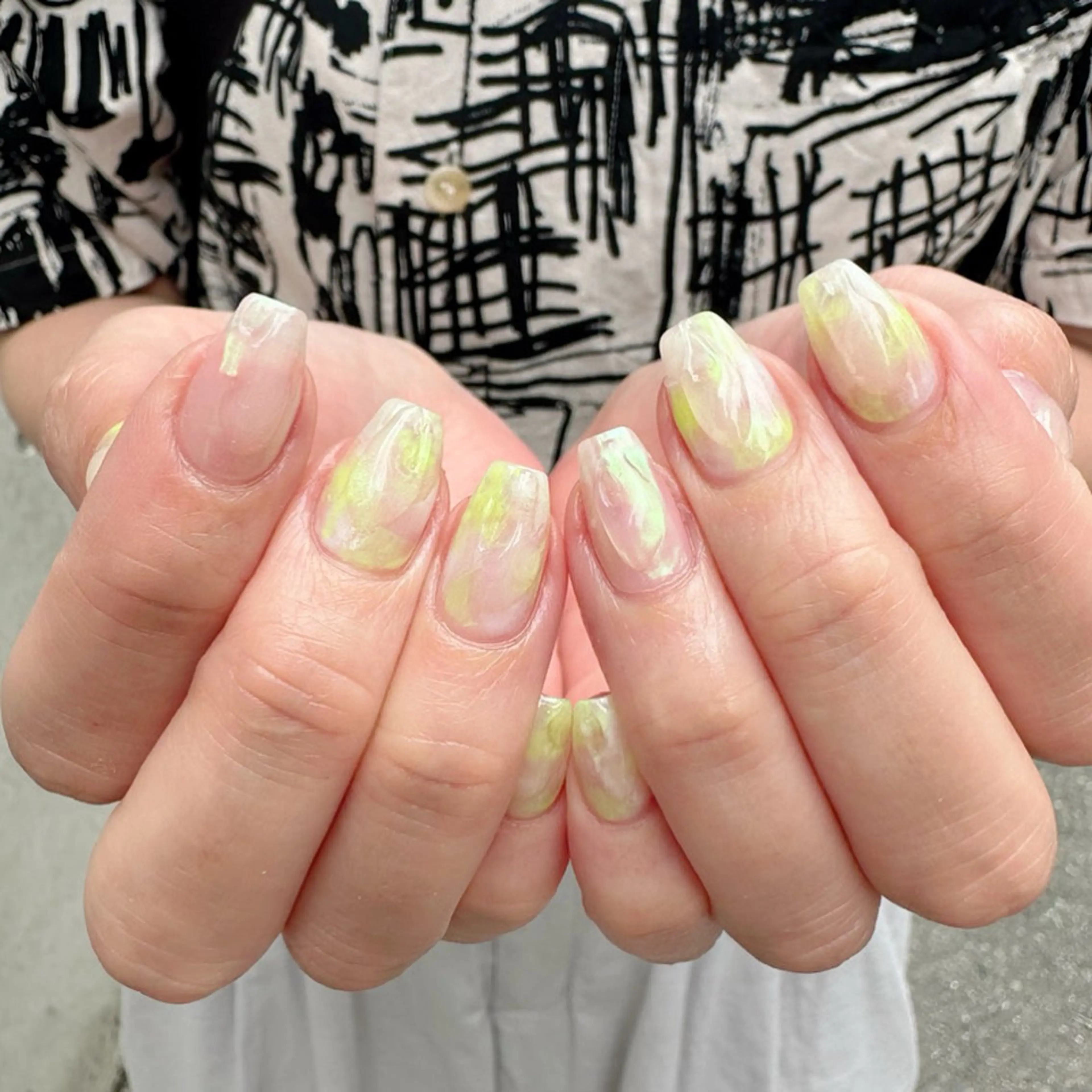 ネイル オーロラネイル クリアネイル グリーン 氷ネイル・うるうるネイル 韓国ネイル 🪞KAPE NAIL 🪞のネイルデザイン