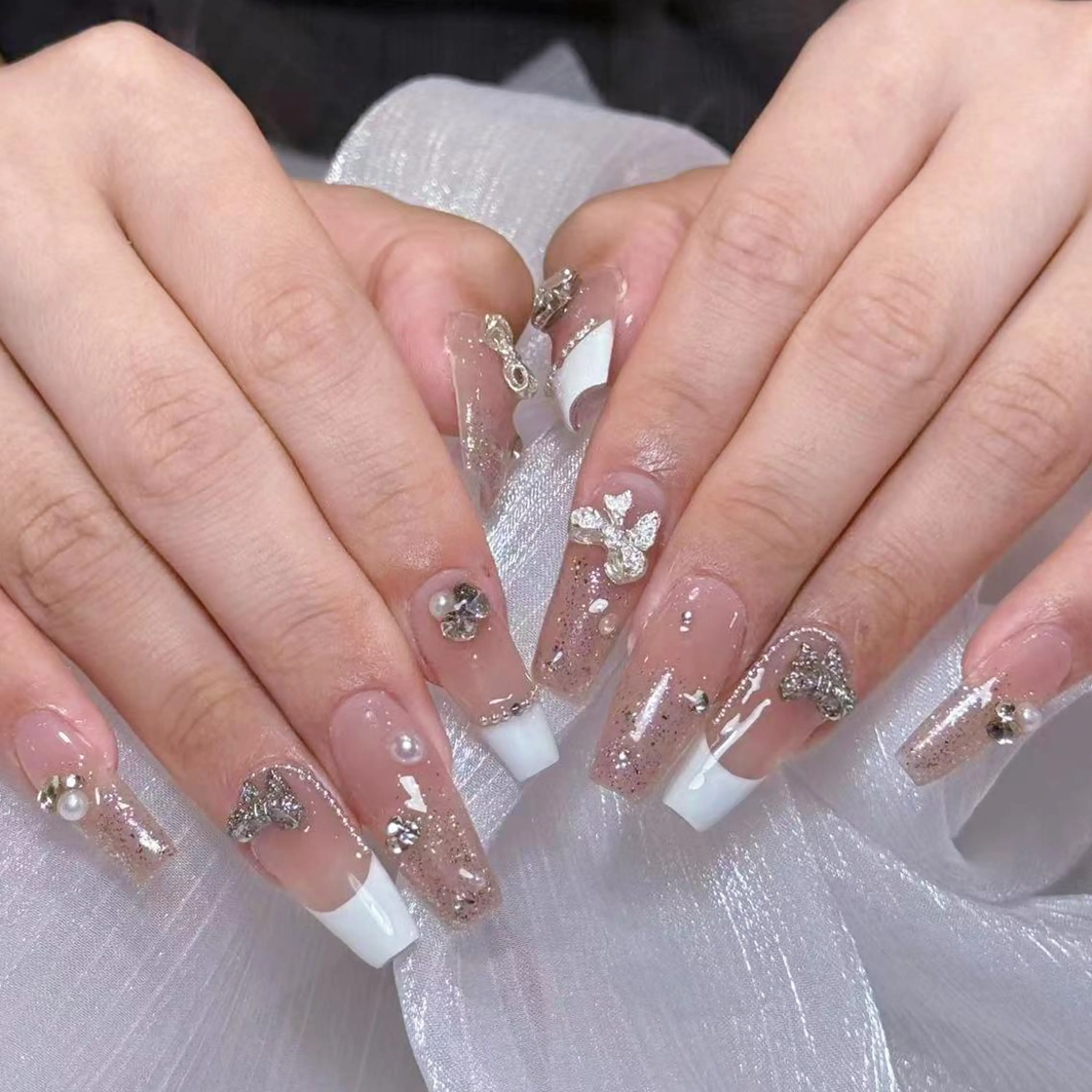 ネイル アートネイル オーロラネイル ガーリー キラキラネイル 韓国ネイル ハンドネイル DIAMOND Nail🥇のネイルデザイン