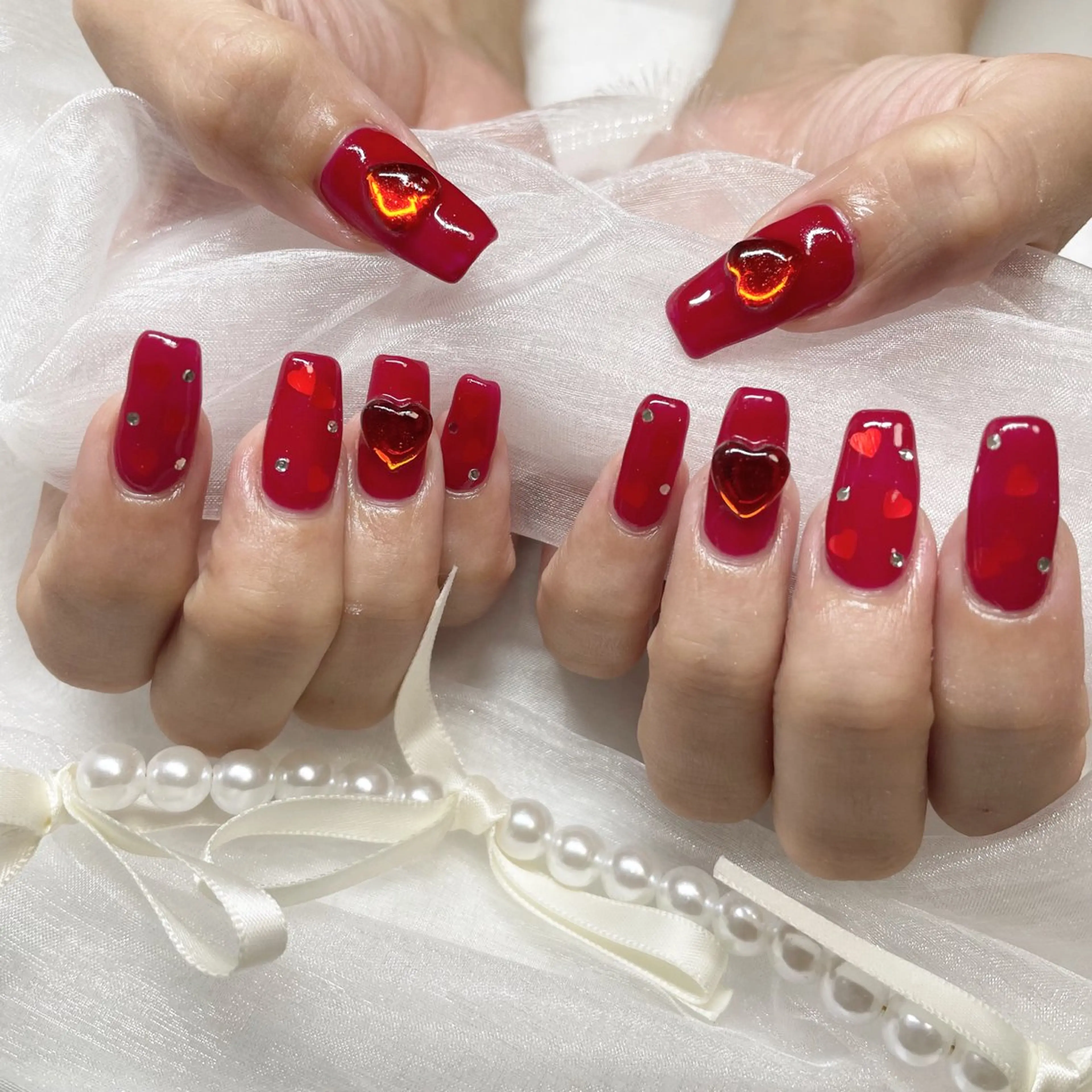 ネイル ジェルネイル ハート 韓国ネイル 持ち込み ワンカラーネイル ハンドネイル fiore nail 🦋のネイルデザイン