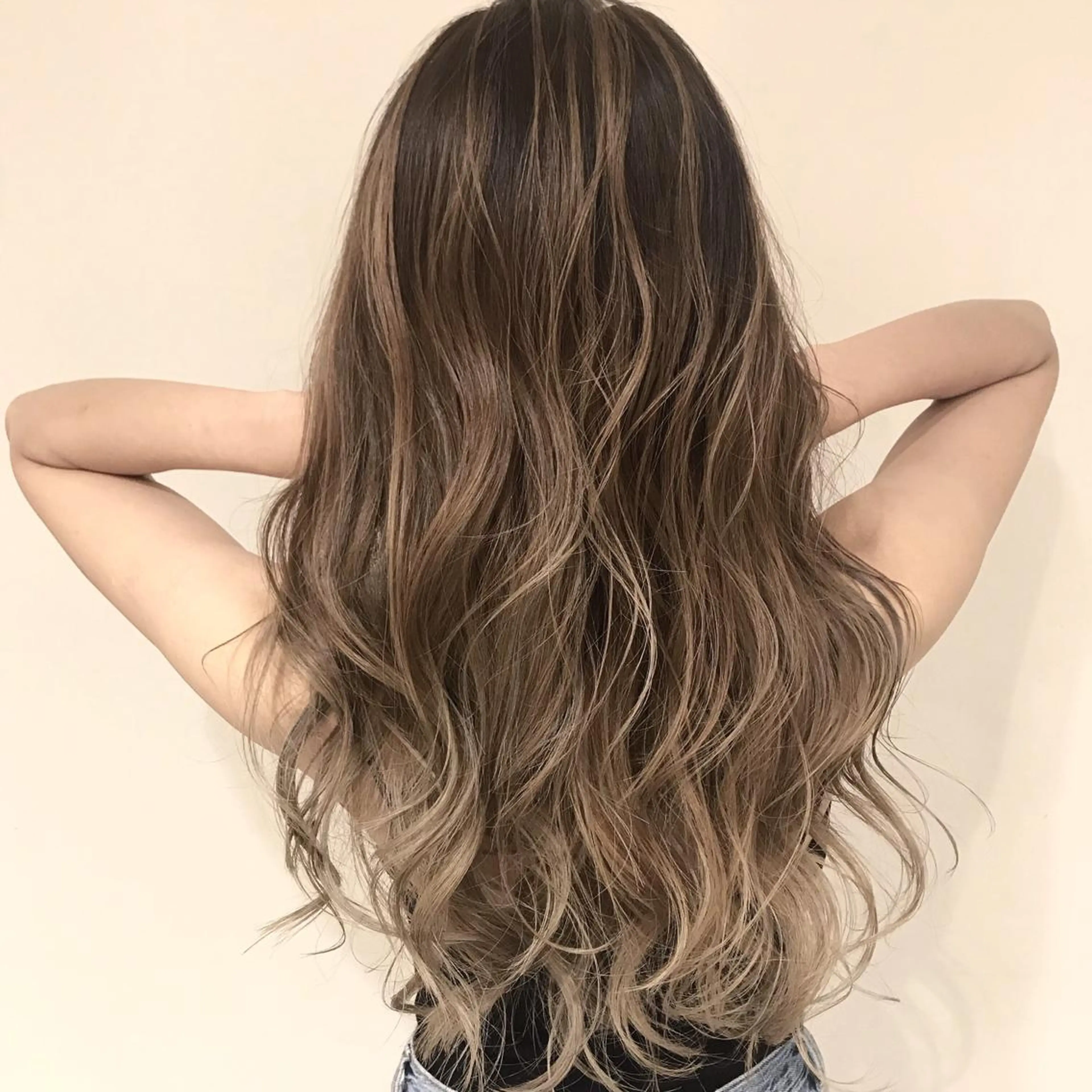 ミディアム カラー ヘアカラー ブリーチなしダブルカ ラー／髪質改善カラーのヘアスタイル