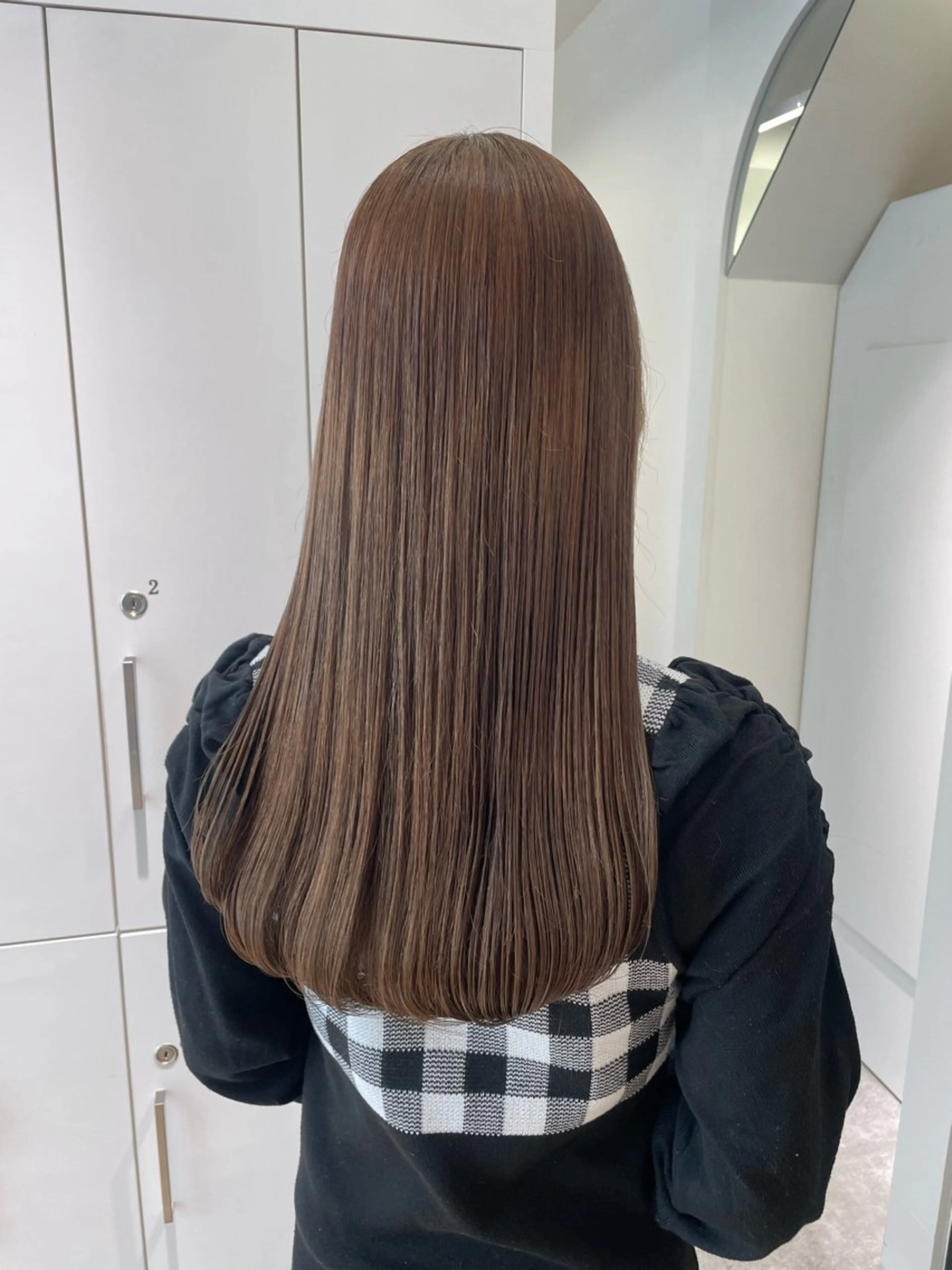 ロング カラー 平野 真央のヘアスタイル