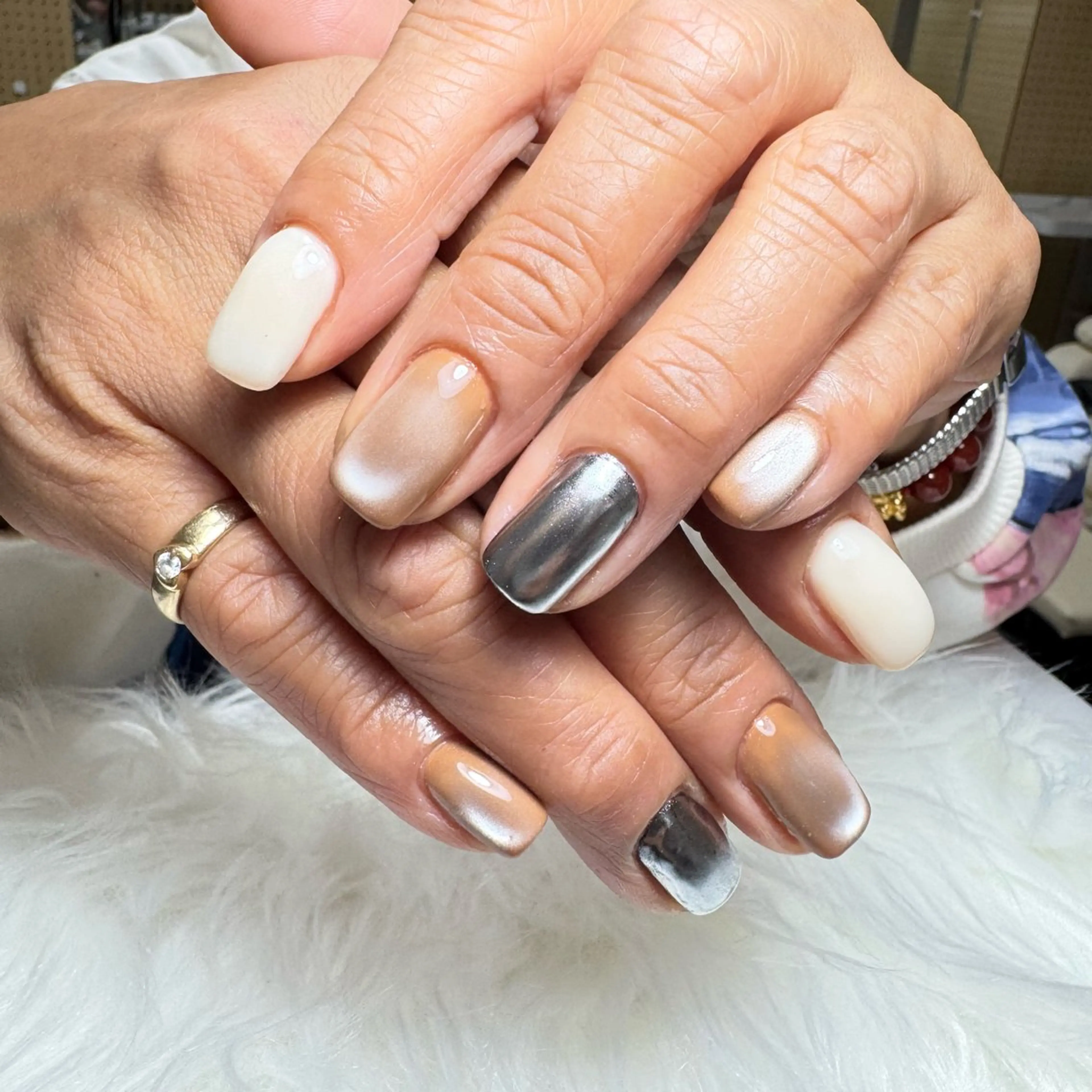 ネイル アートネイル 成人式 ジェルネイル ニュアンスネイル ネイルチップ Kora Nailのネイルデザイン