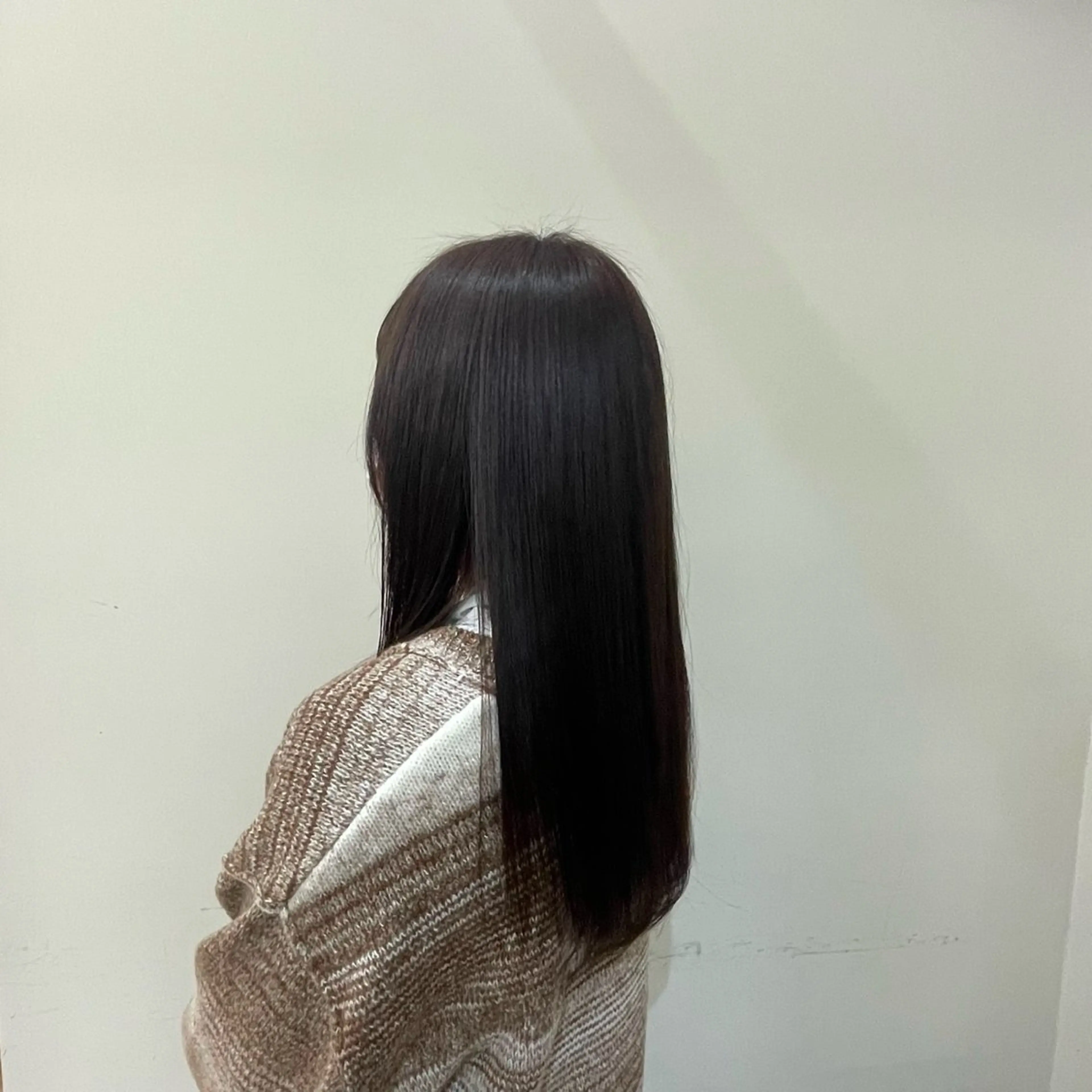 カラー グレージュ THE LAND所属・釘町 恵美里のヘアスタイル