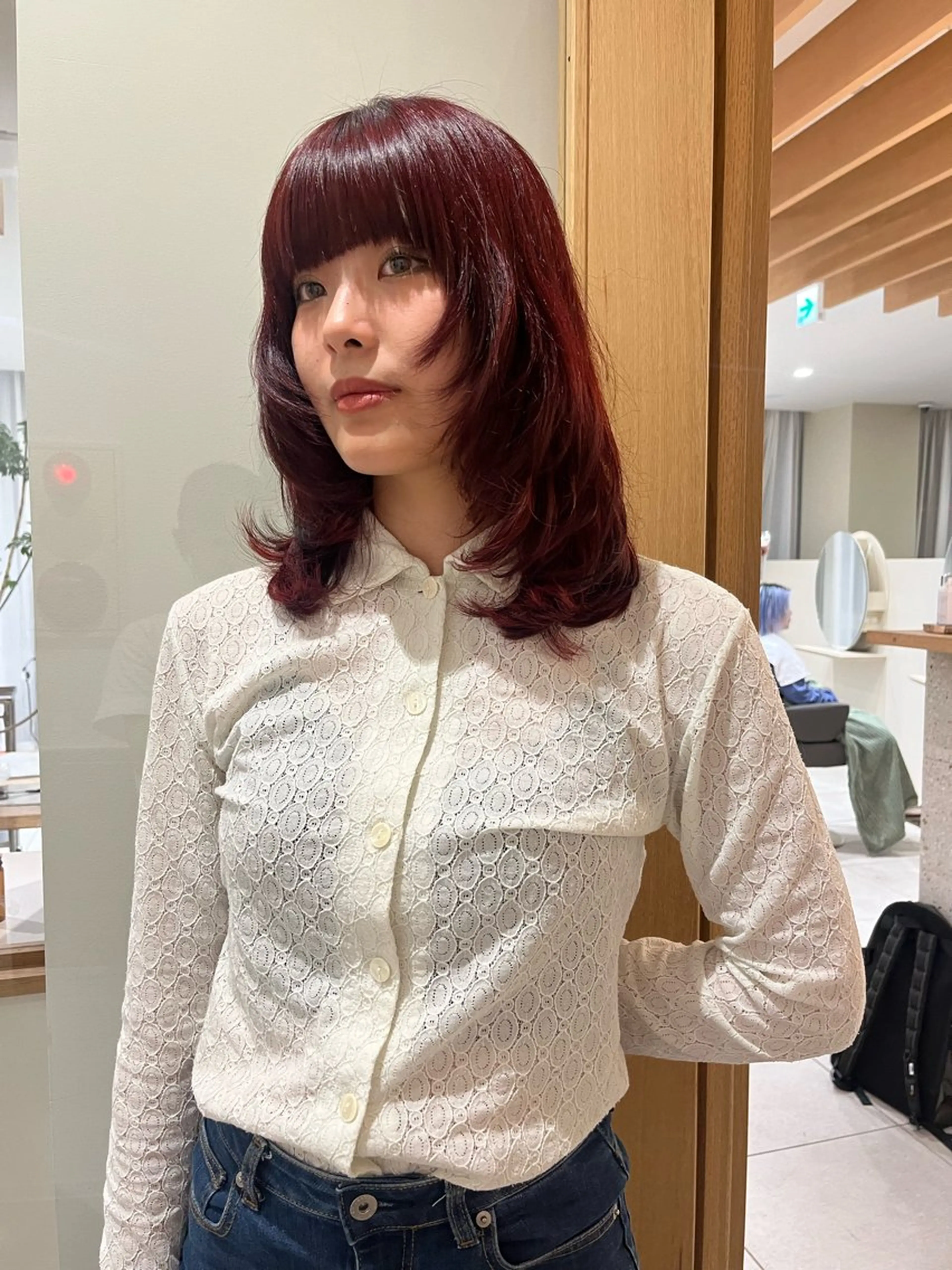 ミディアム カラー ブリーチ ブリーチなしカラー レッドカラー 松野 心音のヘアスタイル