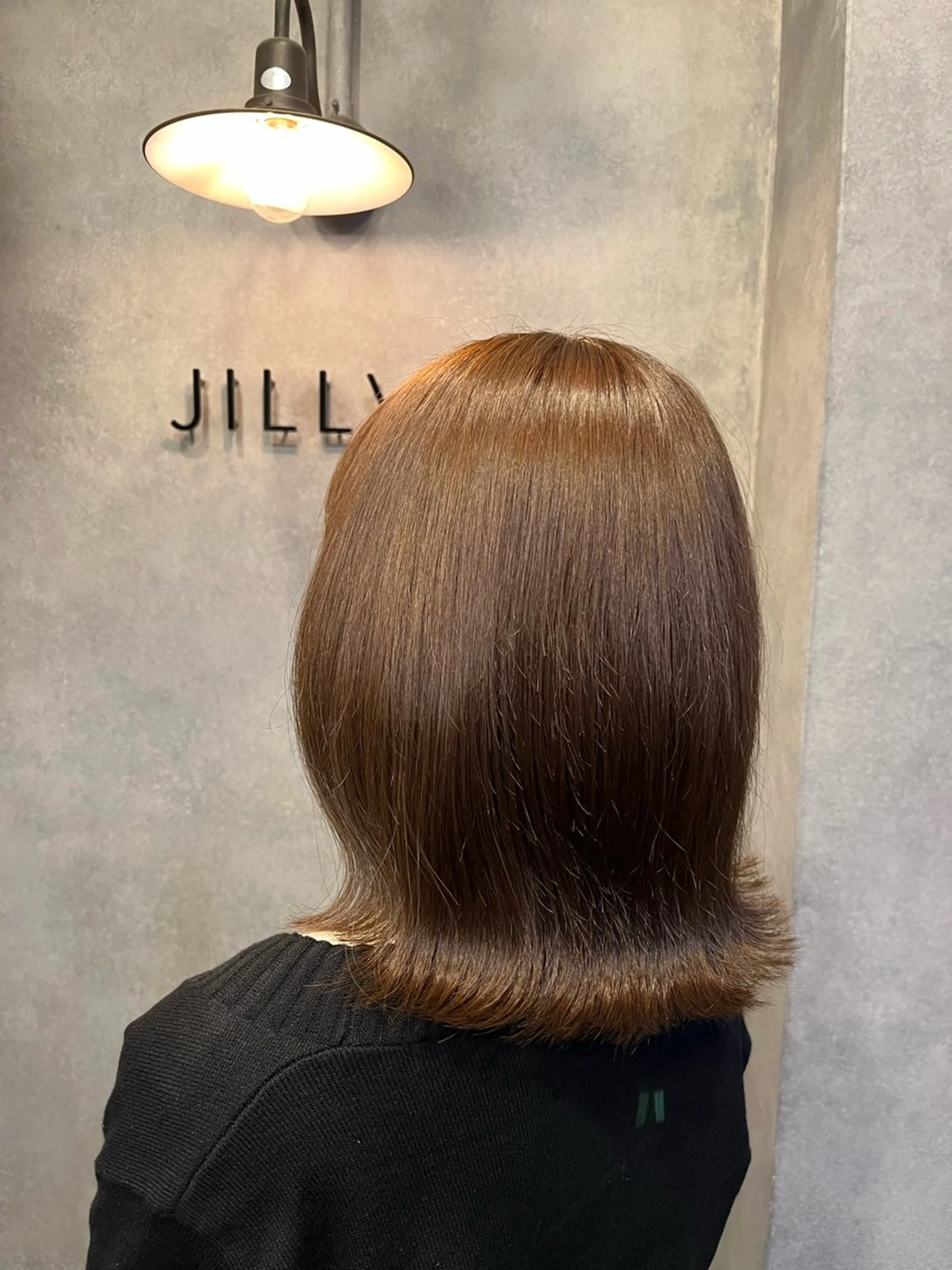 ミディアム カラー 透明感カラー 🖤N゜JILLVA 🤍店長/川田 栞のヘアスタイル