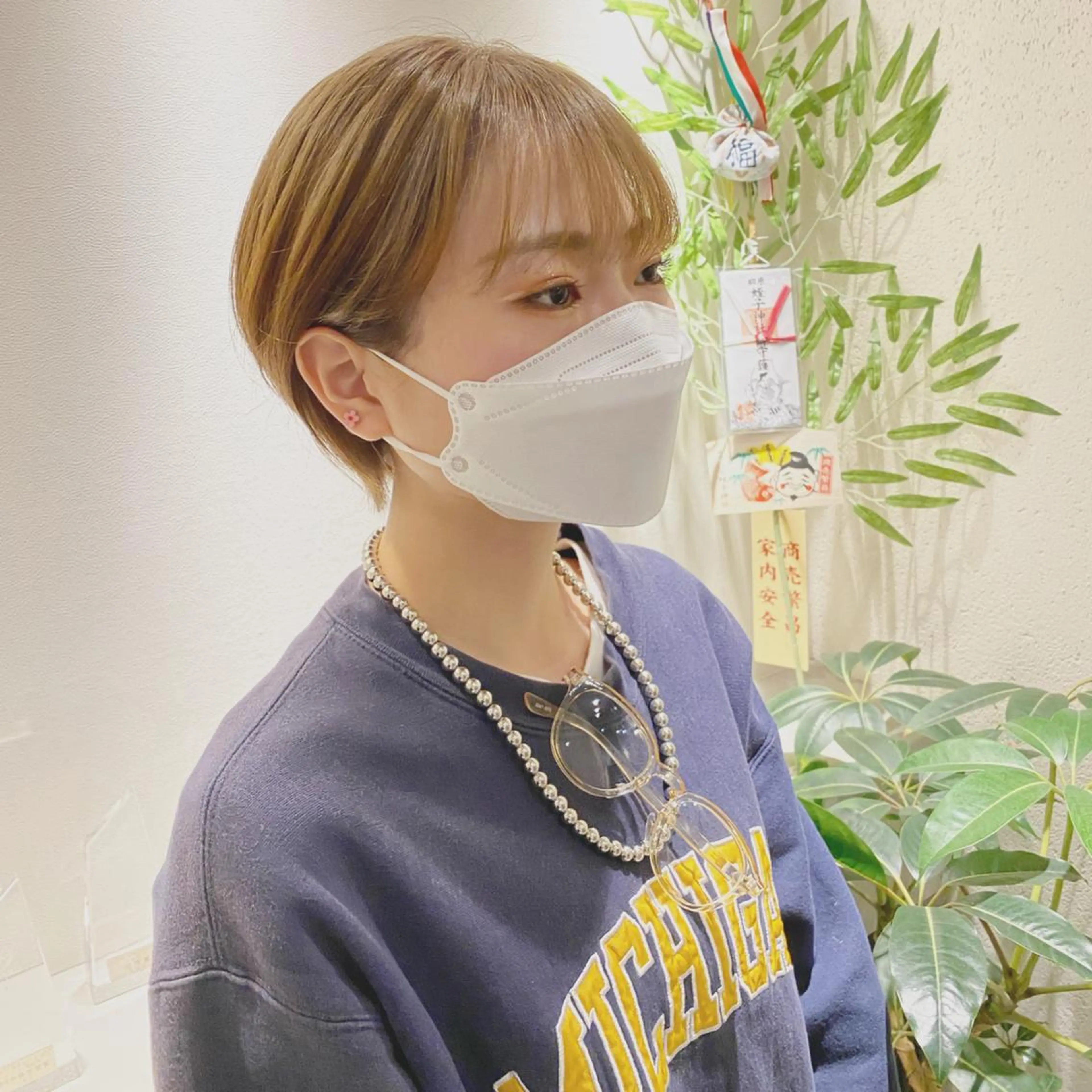 ショート アッシュ ボブ 髪質改善 レイヤーカット ショートヘア カット ヘアカラー ショート〜ミディアム 喜多司のヘアスタイル