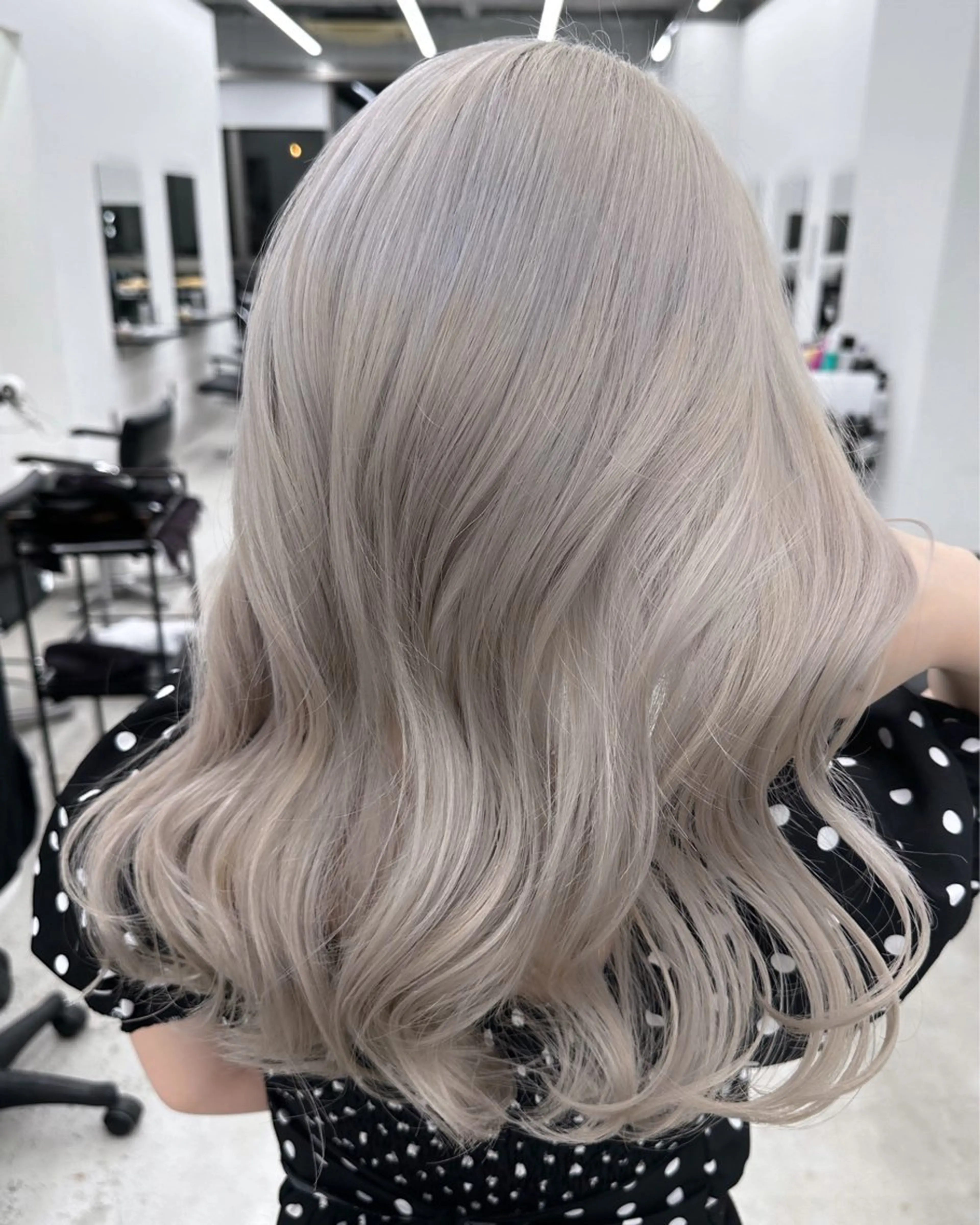 ロング カラー GO TODAY シェアサロン 原宿本店所属・原宿ハイトーンカラー 🌼みるい🌼のヘアスタイル