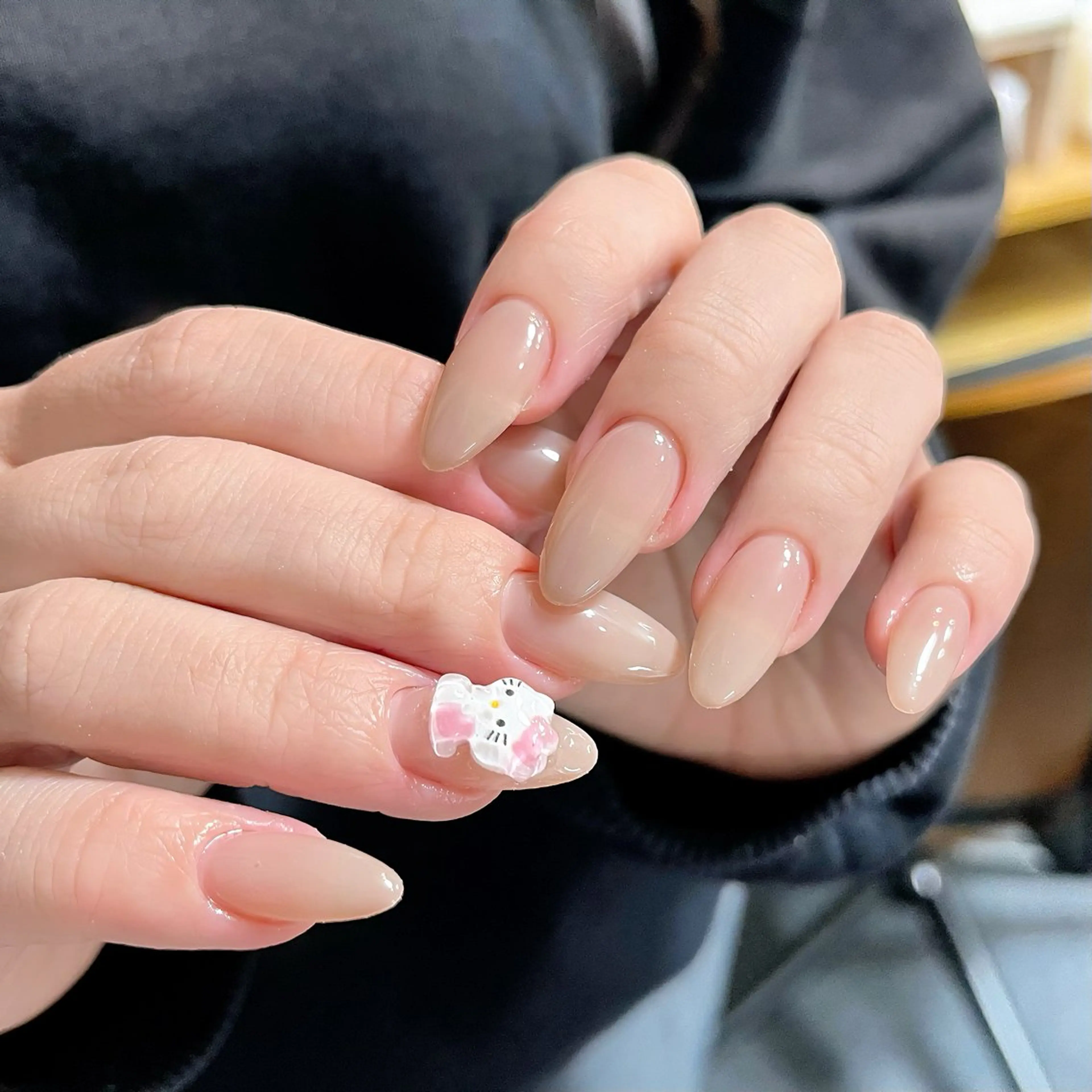 ネイル チークネイル フレンチネイル マグネットネイル リボン ワンホンネイル ハンドネイル 🫧OPELIA NAIL渋谷🫧のネイルデザイン
