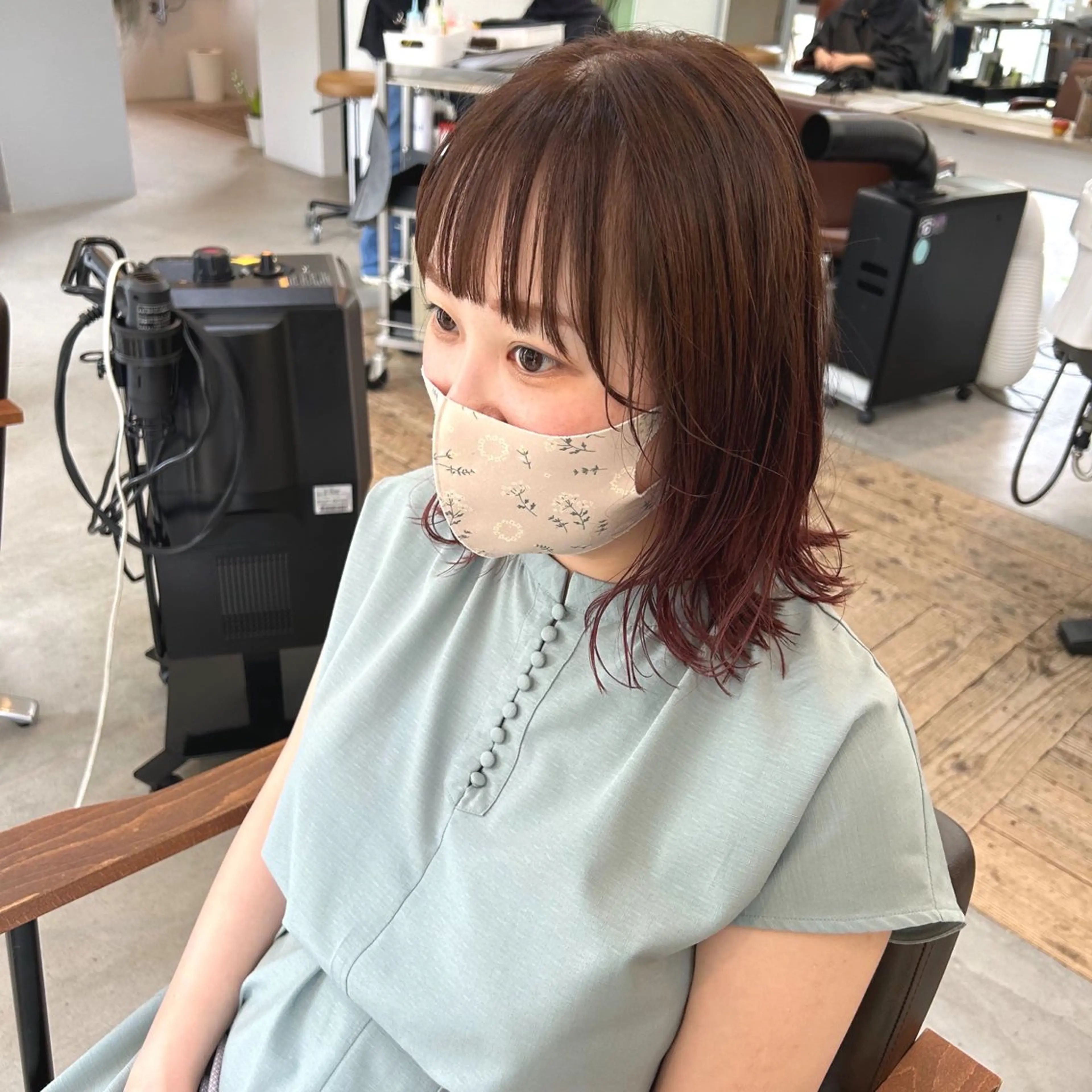 ミディアム カット ヘアカラー トリートメント kachina所属・綿貫 美雪のヘアスタイル