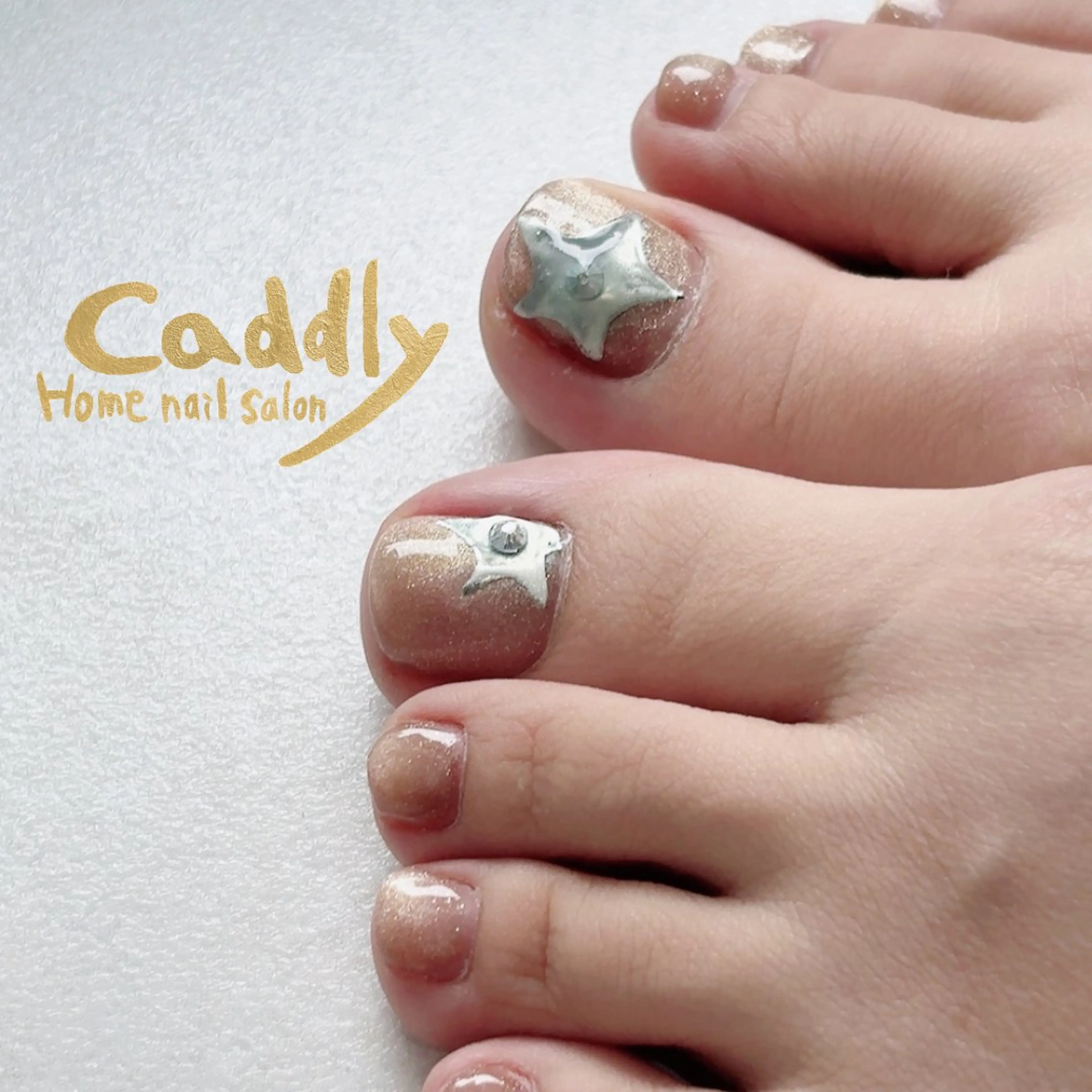 ネイル アートネイル caddly naoのネイルデザイン