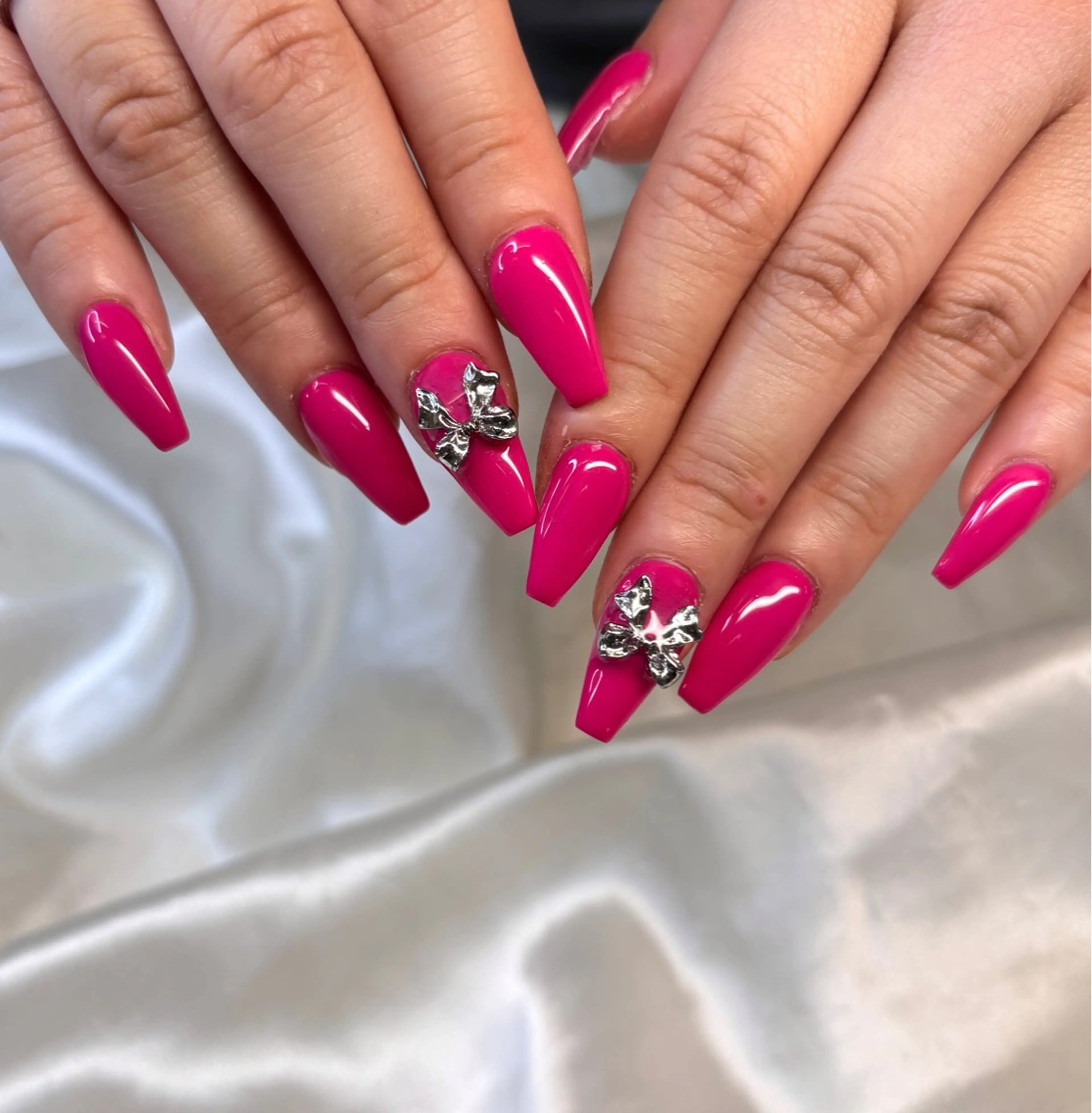ネイル ハンドネイル Emma Jewel🏛️♡のネイルデザイン