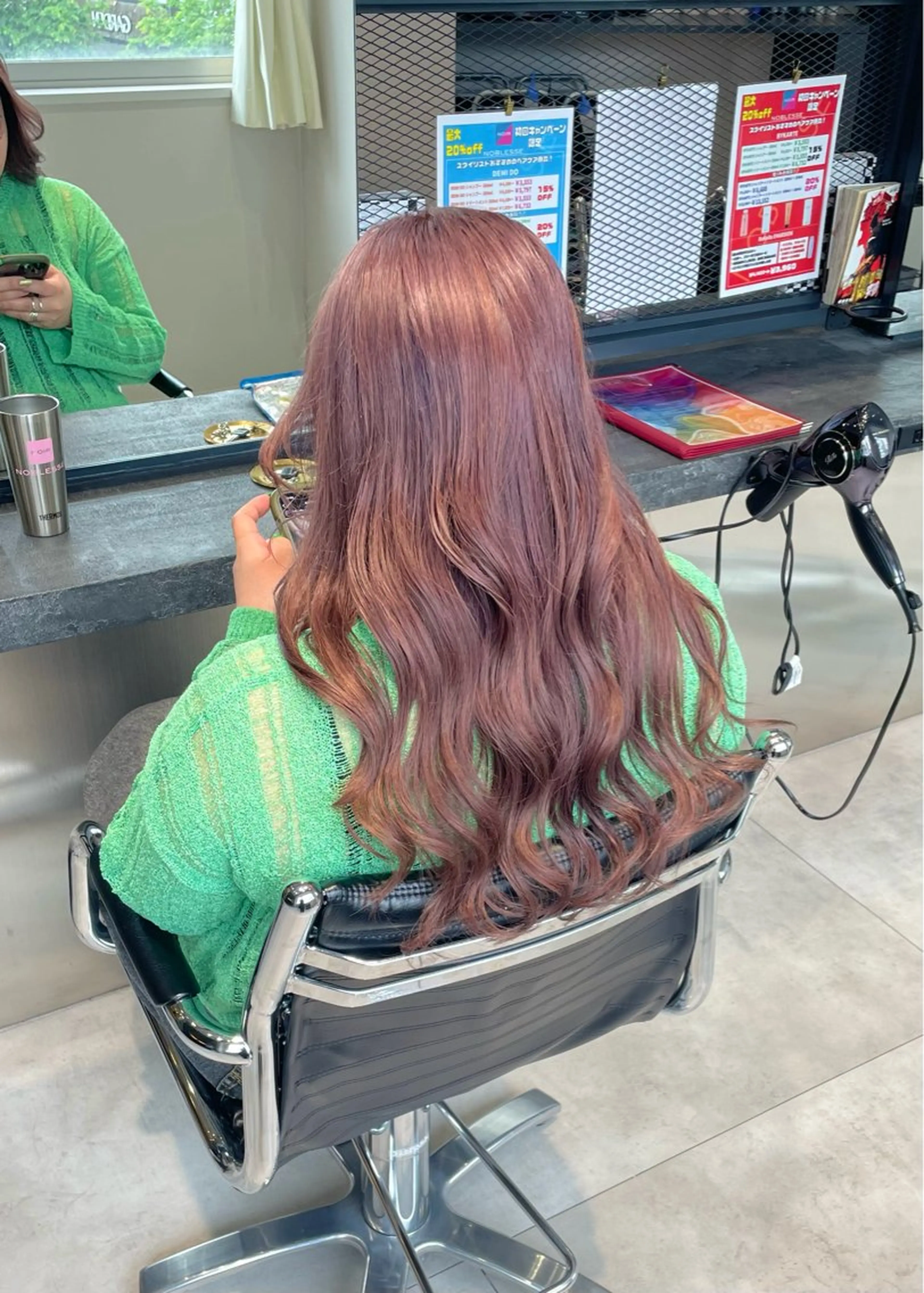 セミロング カラー ベージュカラー 透明感カラー ラベンダーカラー ラベンダーベージュ ヘアカラー トリートメント 🌷ケアブリーチ /透明感/れい🌷のヘアスタイル