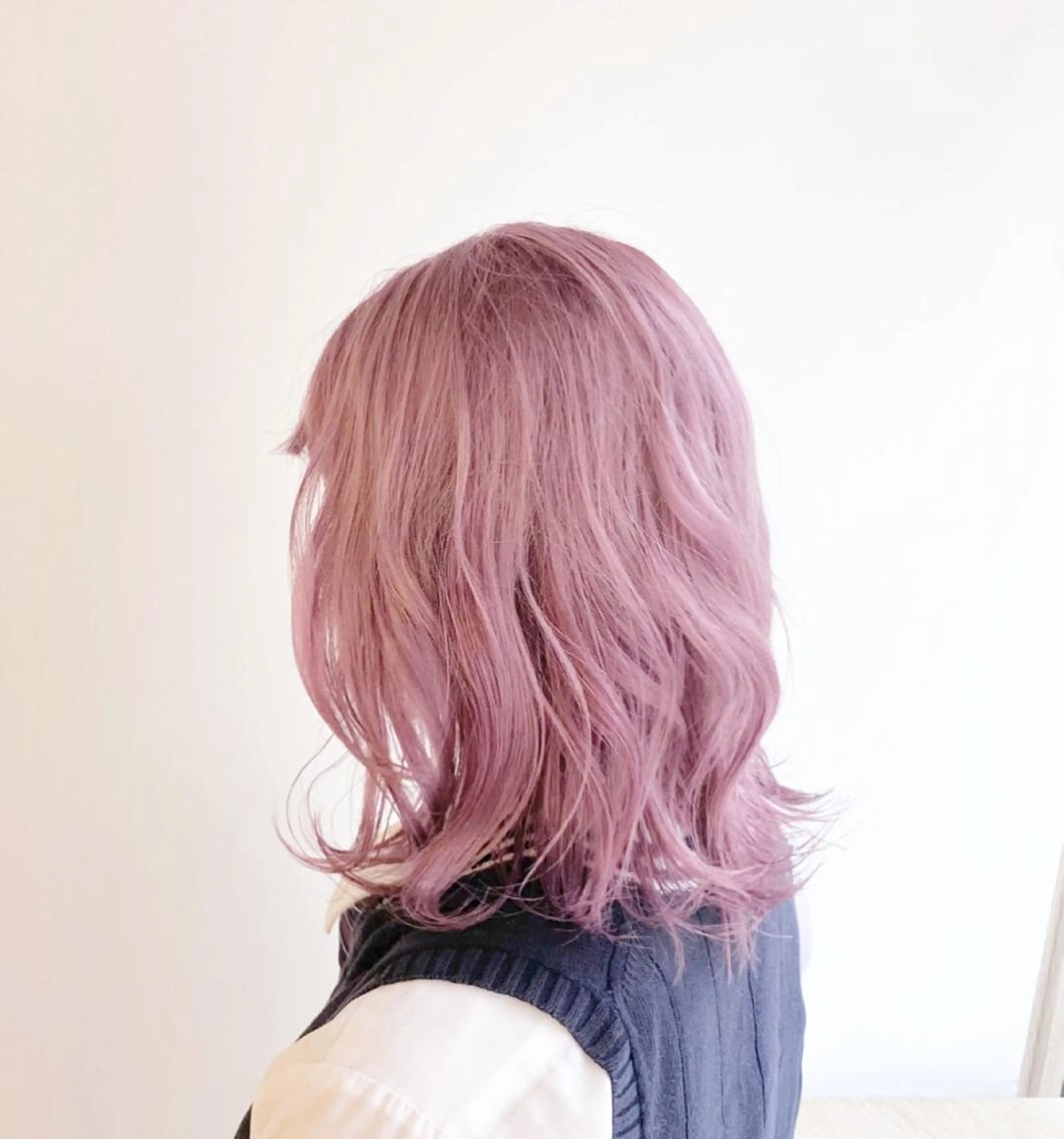 ミディアム カット ヘアカラー トリートメント motel所属・モデルや芸能人も通う ✨マンツーマンサロンのヘアスタイル