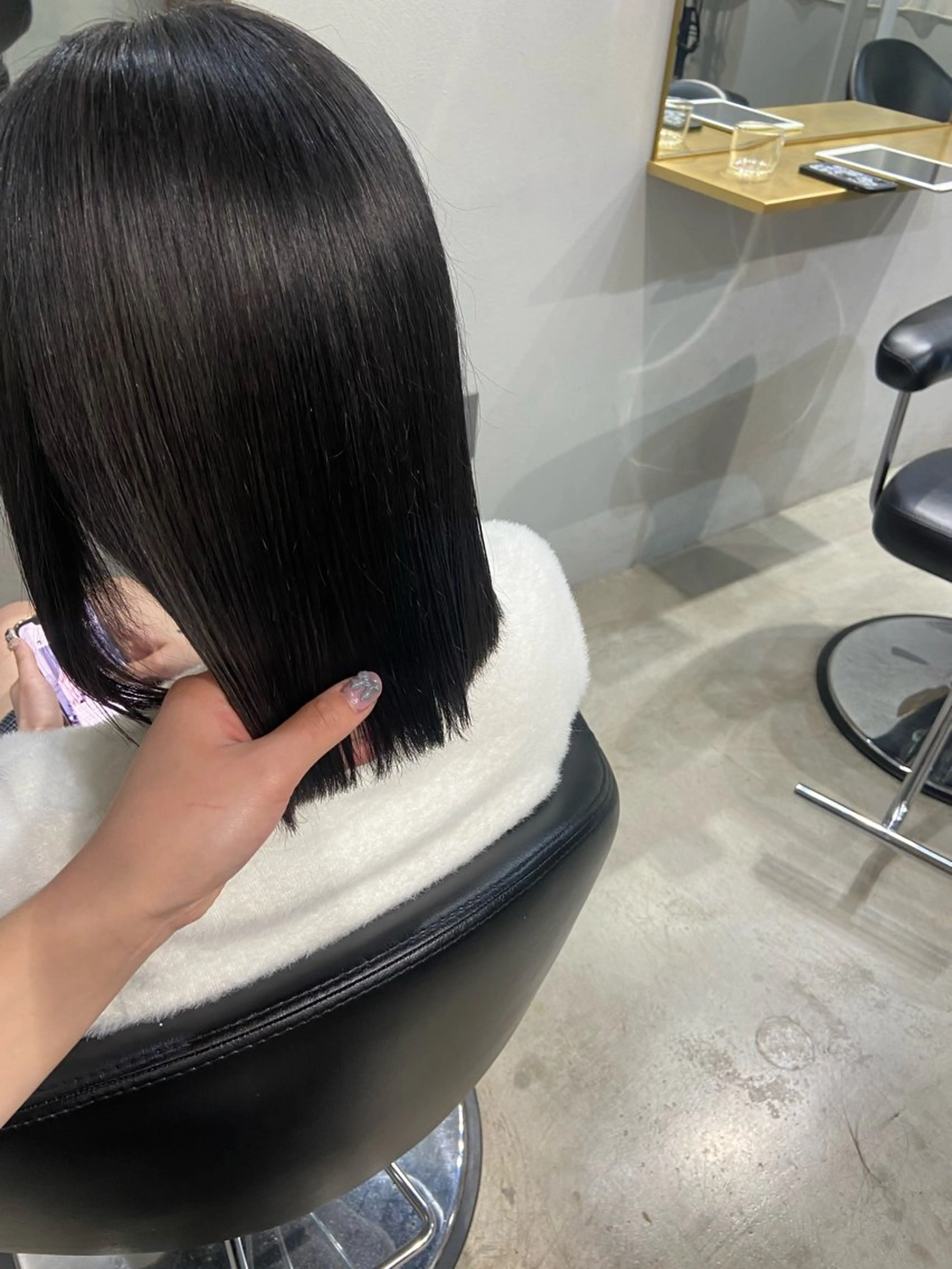 カラー ダークグレー 【arc】 佐藤未希穂/ボブのヘアスタイル