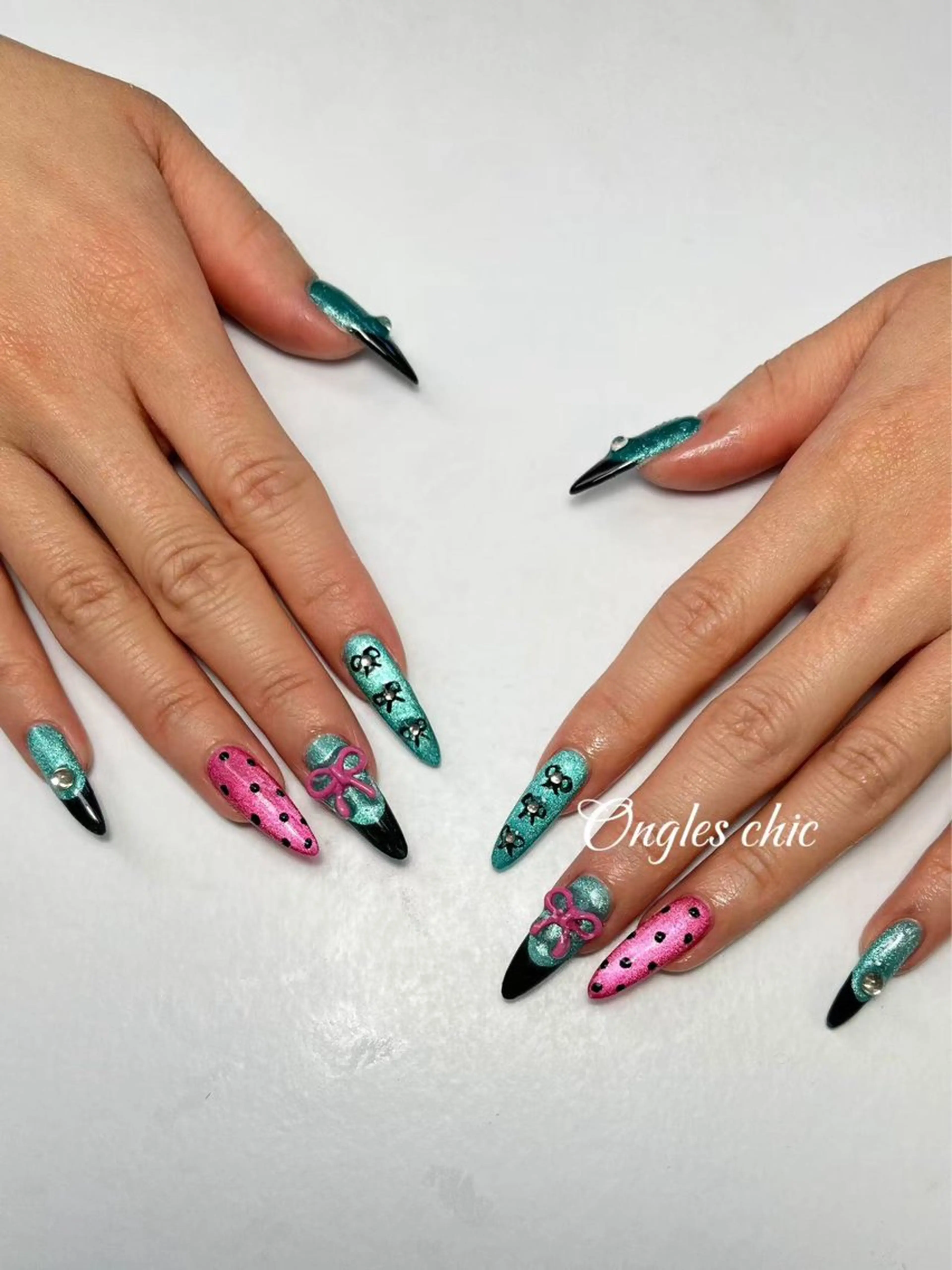 ネイル ハンドネイル ongles chic24時間営業のネイルデザイン