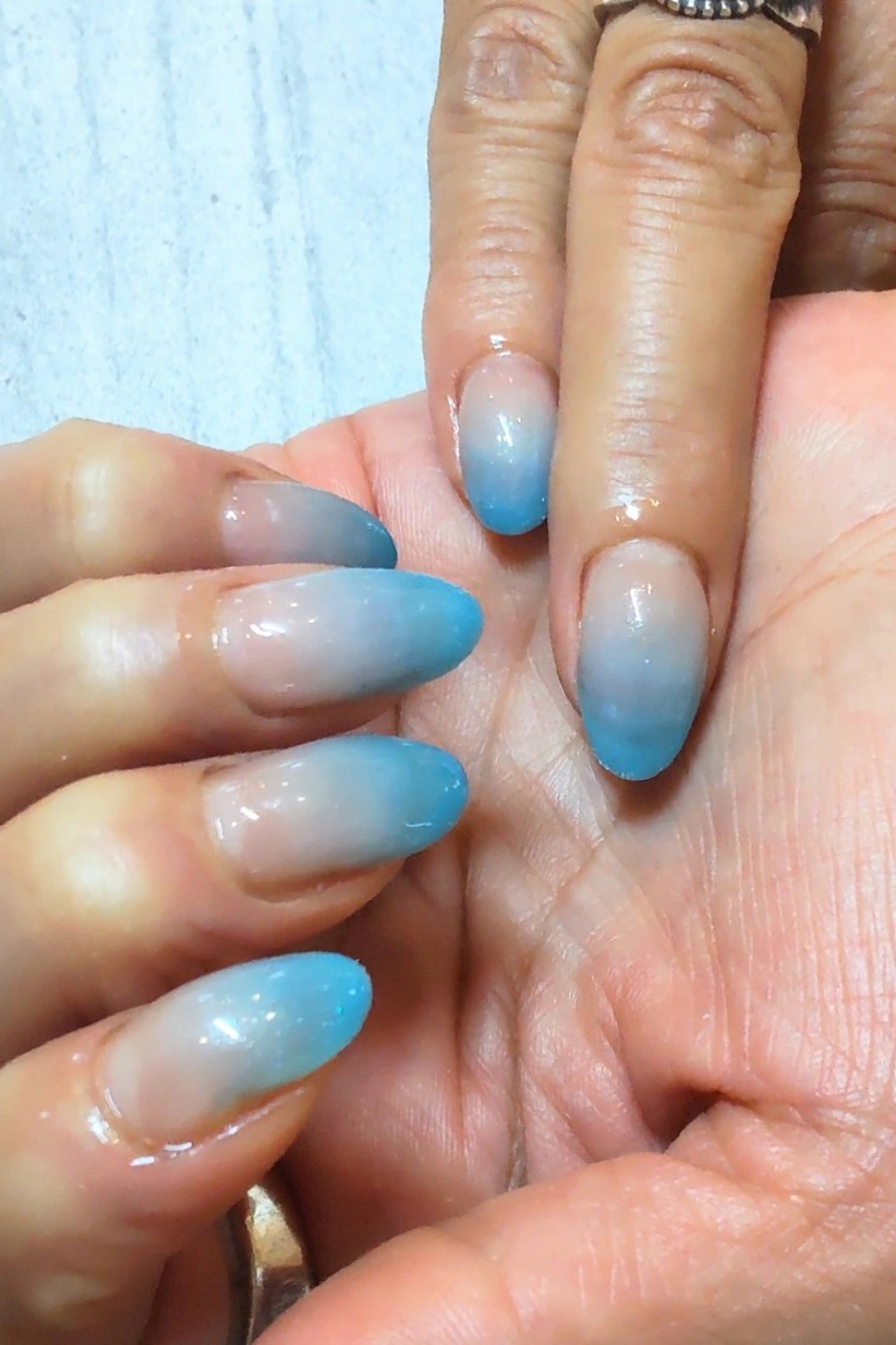 ネイル グラデーション CHOUETTE MIOのネイルデザイン