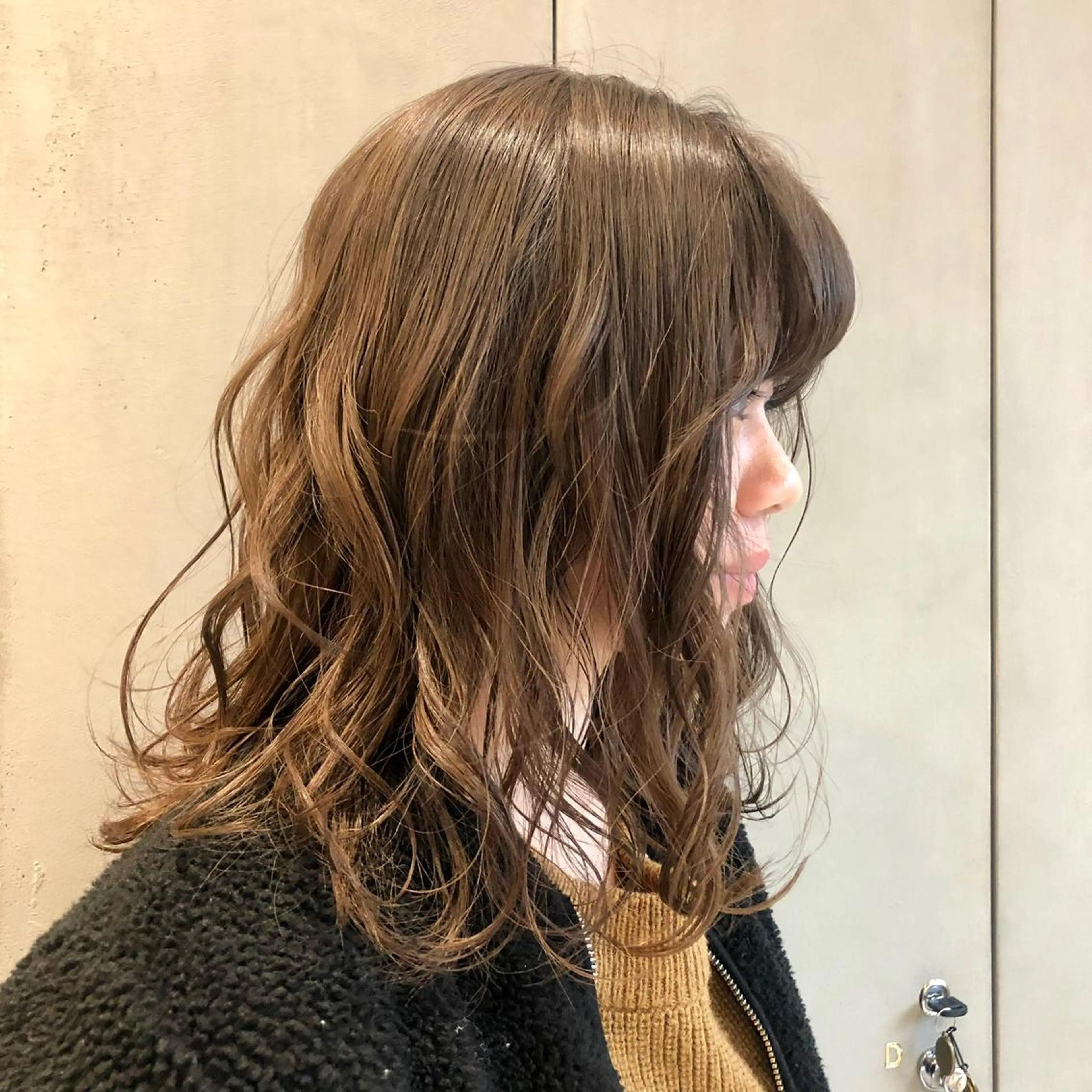 ミディアム カラー ベージュカラー 古屋 花織のヘアスタイル