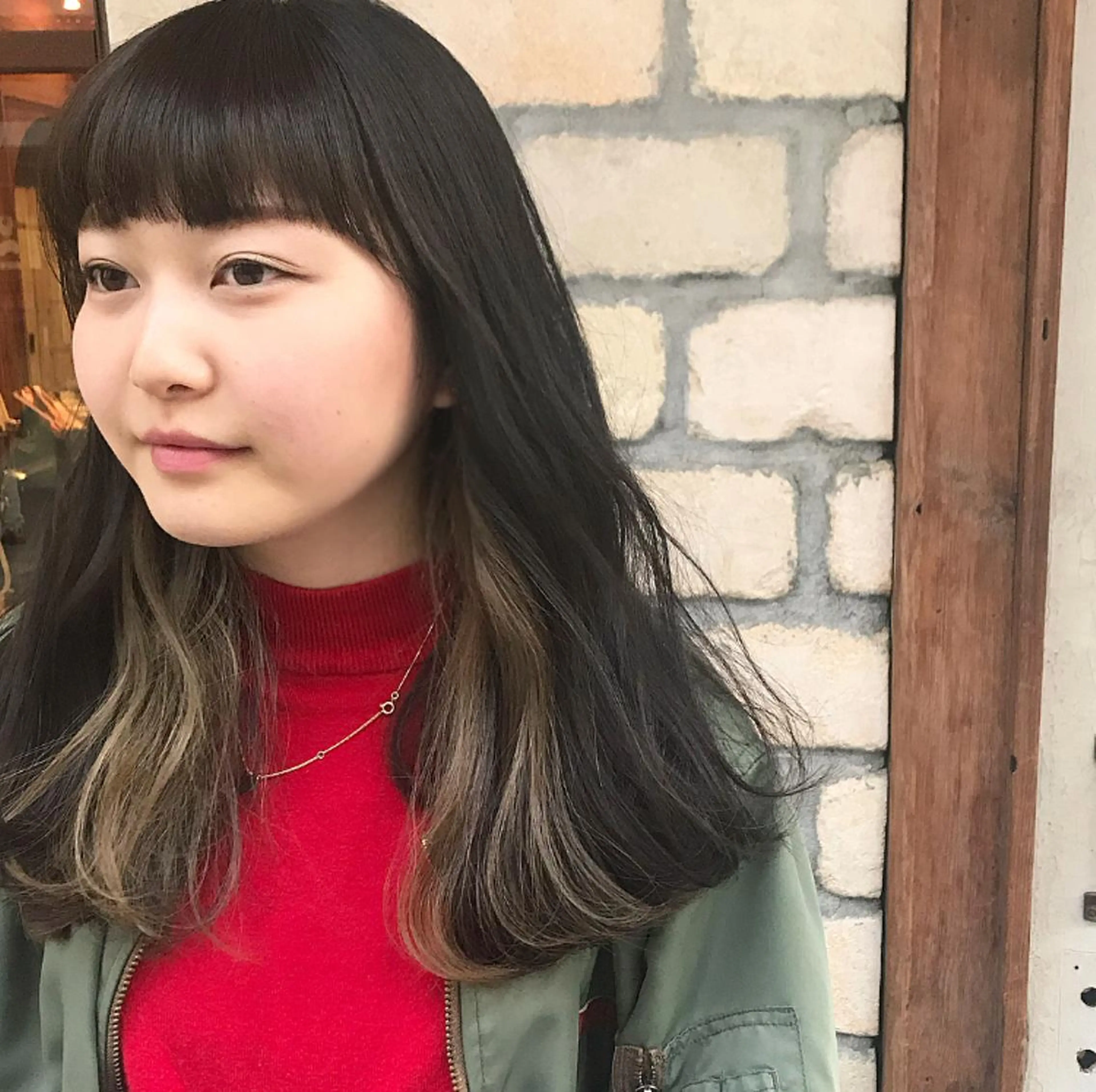 ロング カラー アッシュ アッシュグレー ベージュカラー emme エミィ/立川のヘアスタイル