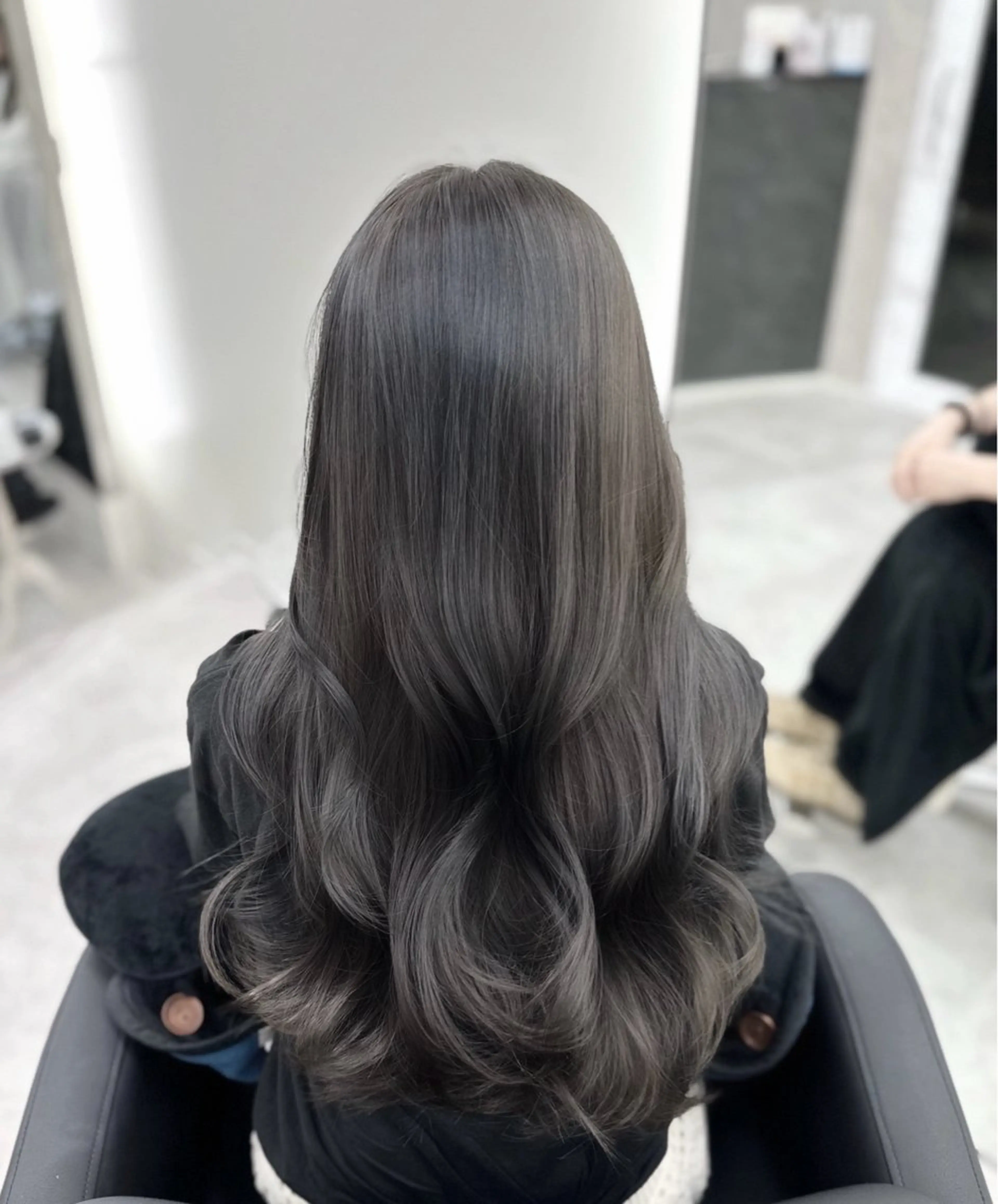 ロング カット ヘアカラー 堀江/透明感 ベージュ/白川幸太のヘアスタイル