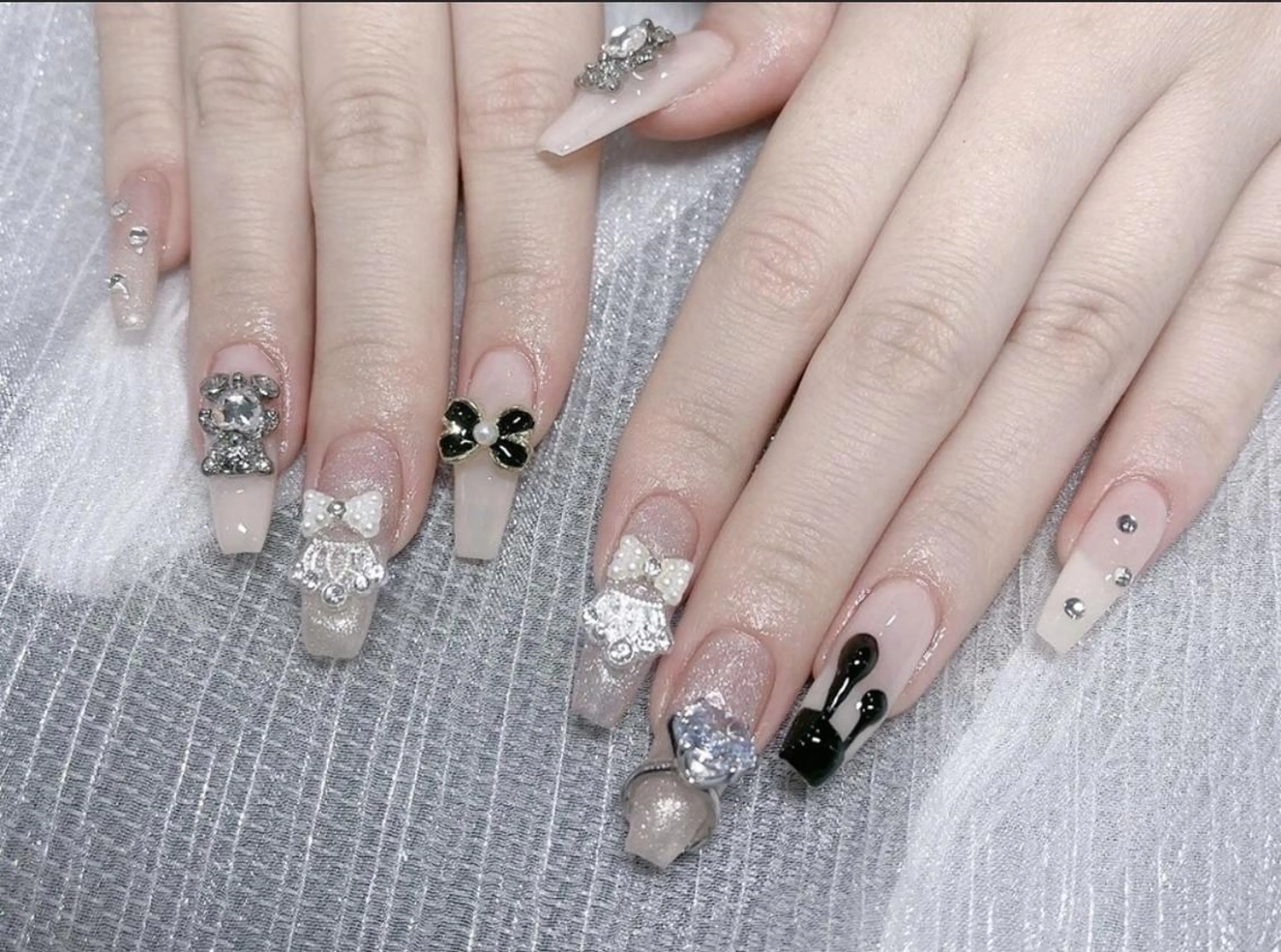 ネイル 🎀彩羽チップ 長さだし専門🎀のネイルデザイン