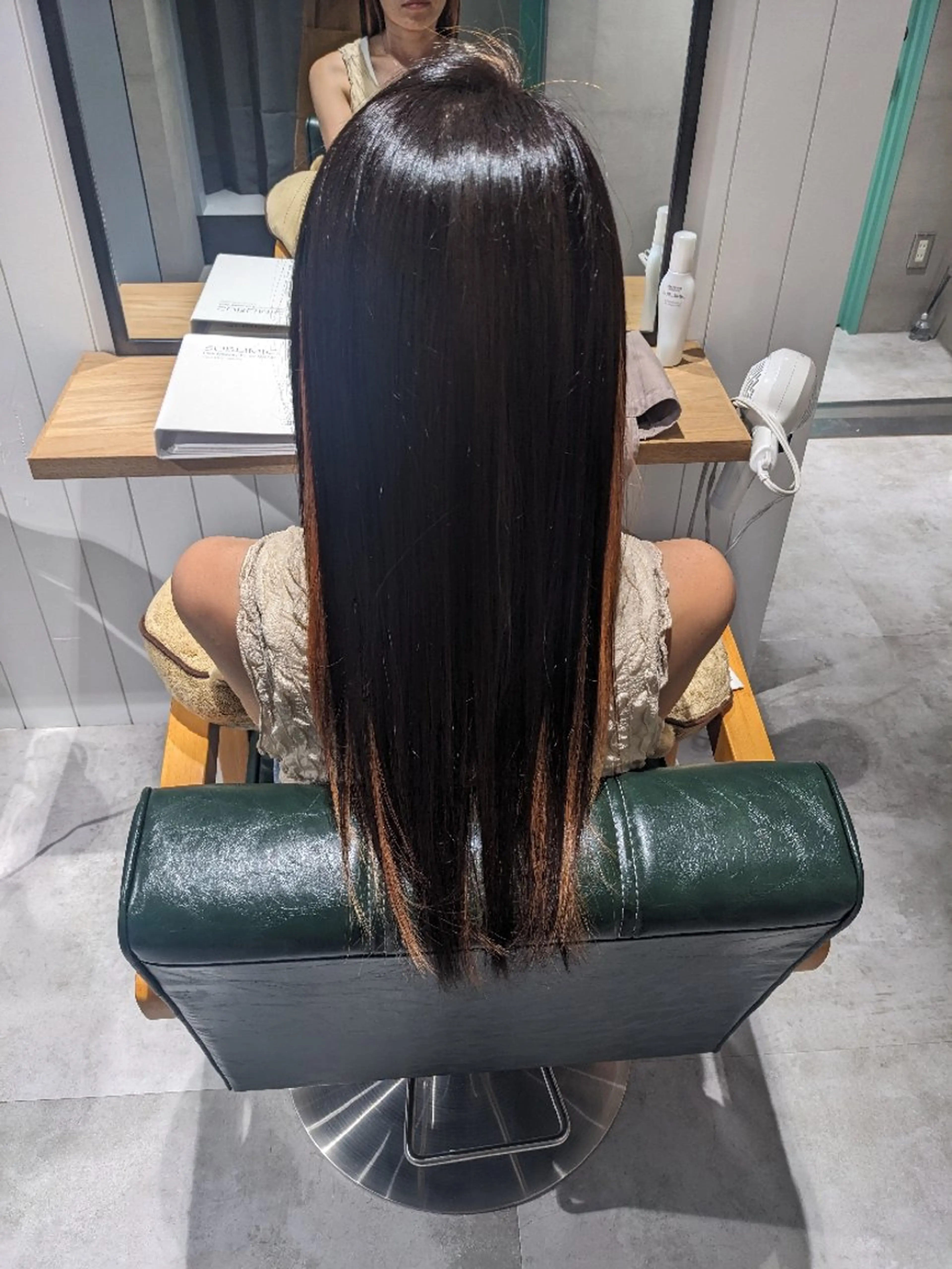 ロング ハイライト カット トリートメント 髪質改善/ヘッドスパ 谷戸佑樹のヘアスタイル