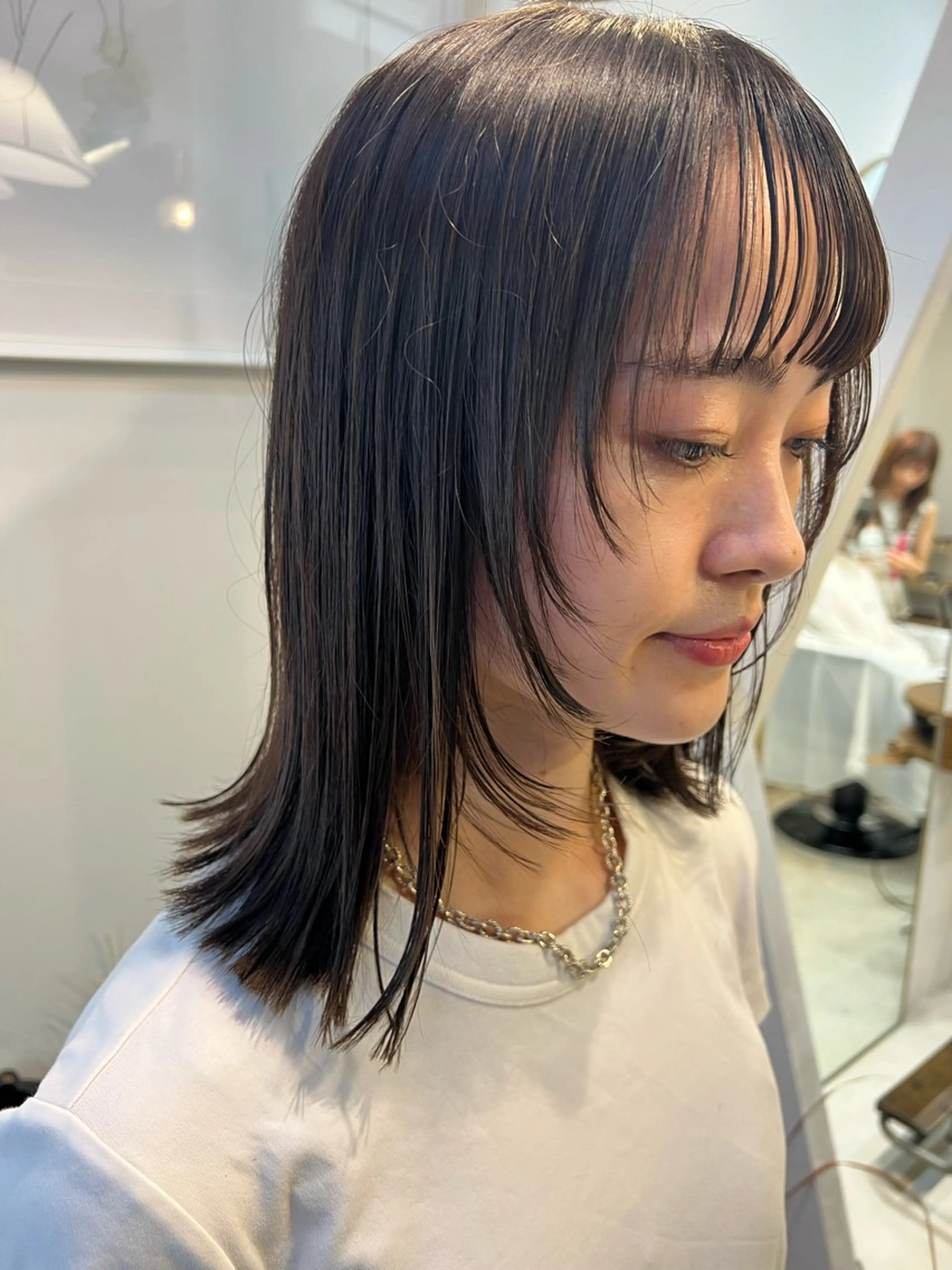 ミディアム 顔まわりレイヤー レイヤーカット 外ハネヘア ウルフカット カット トリートメント 色素薄めカラー❤︎ chihiroのヘアスタイル