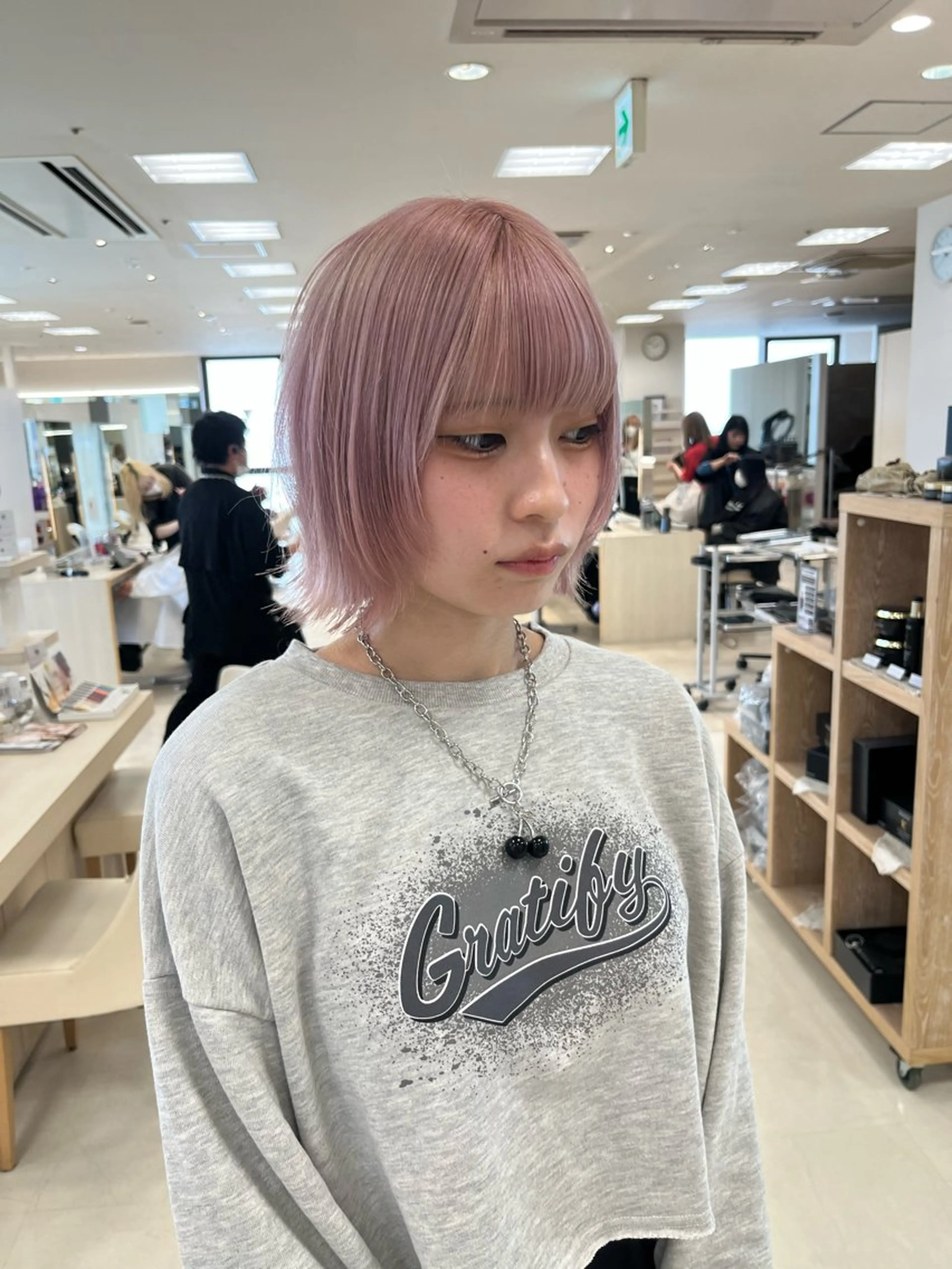 ショート カラー カット ヘアカラー トリートメント m i k u🕊️ 韓国レイヤー/暖色のヘアスタイル