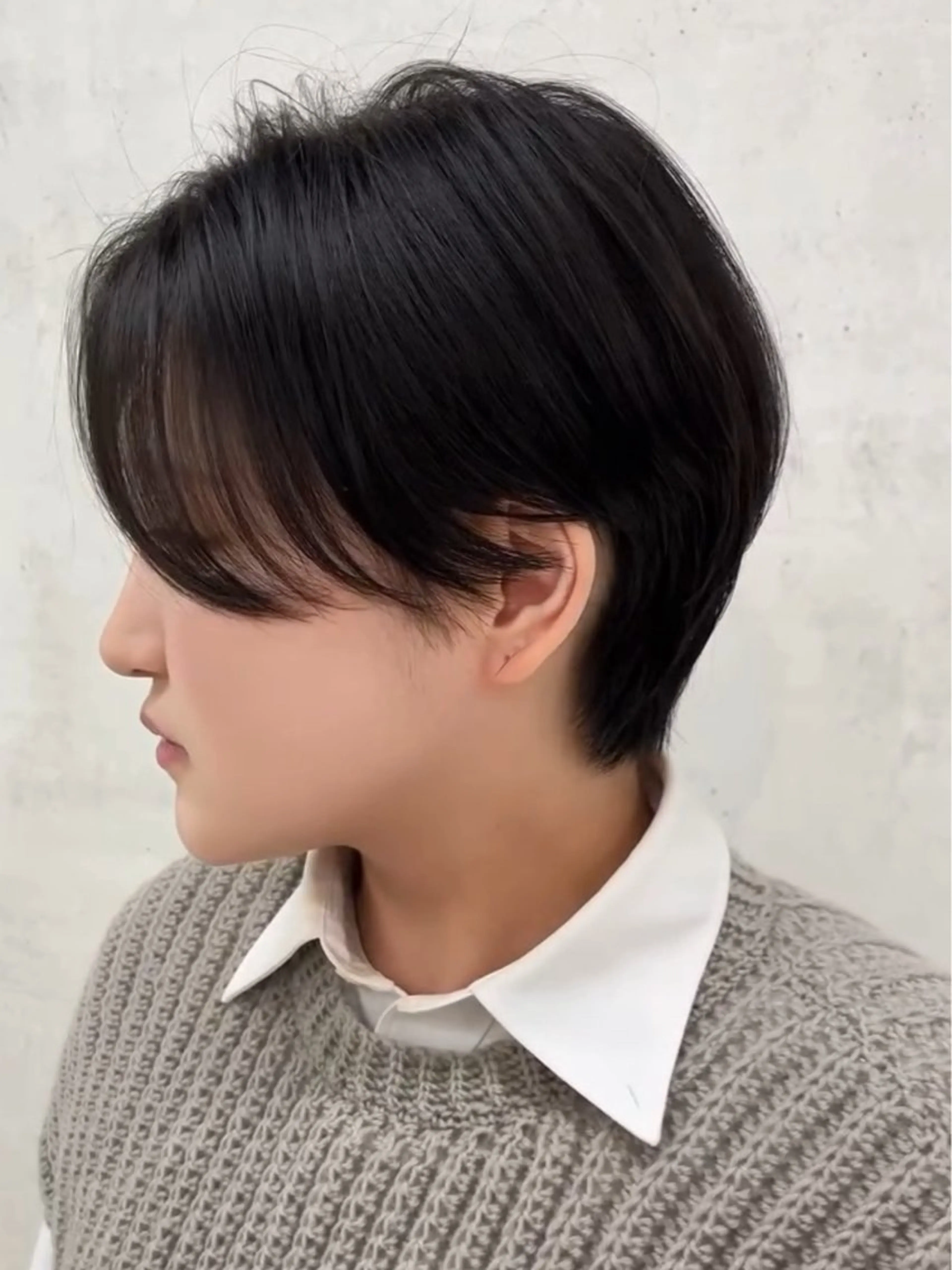 ショート ボブカット 透明感カラー縮毛矯正のヘアスタイル