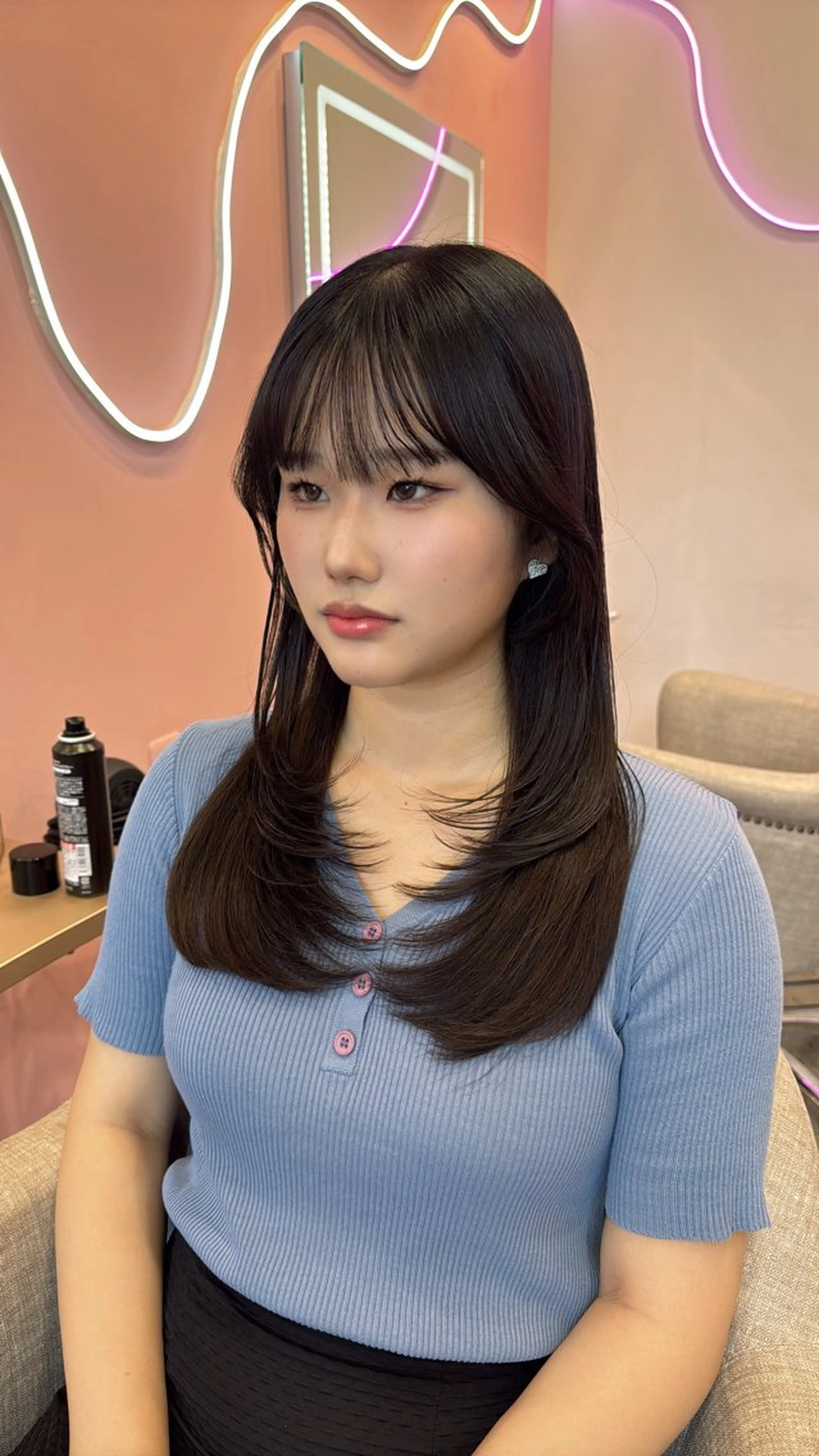 セミロング カット ヘアカラー wixymimi　hair salon所属・艶カラー✨レイヤー 𝐚𝐲𝐚𝐤𝐚のヘアスタイル