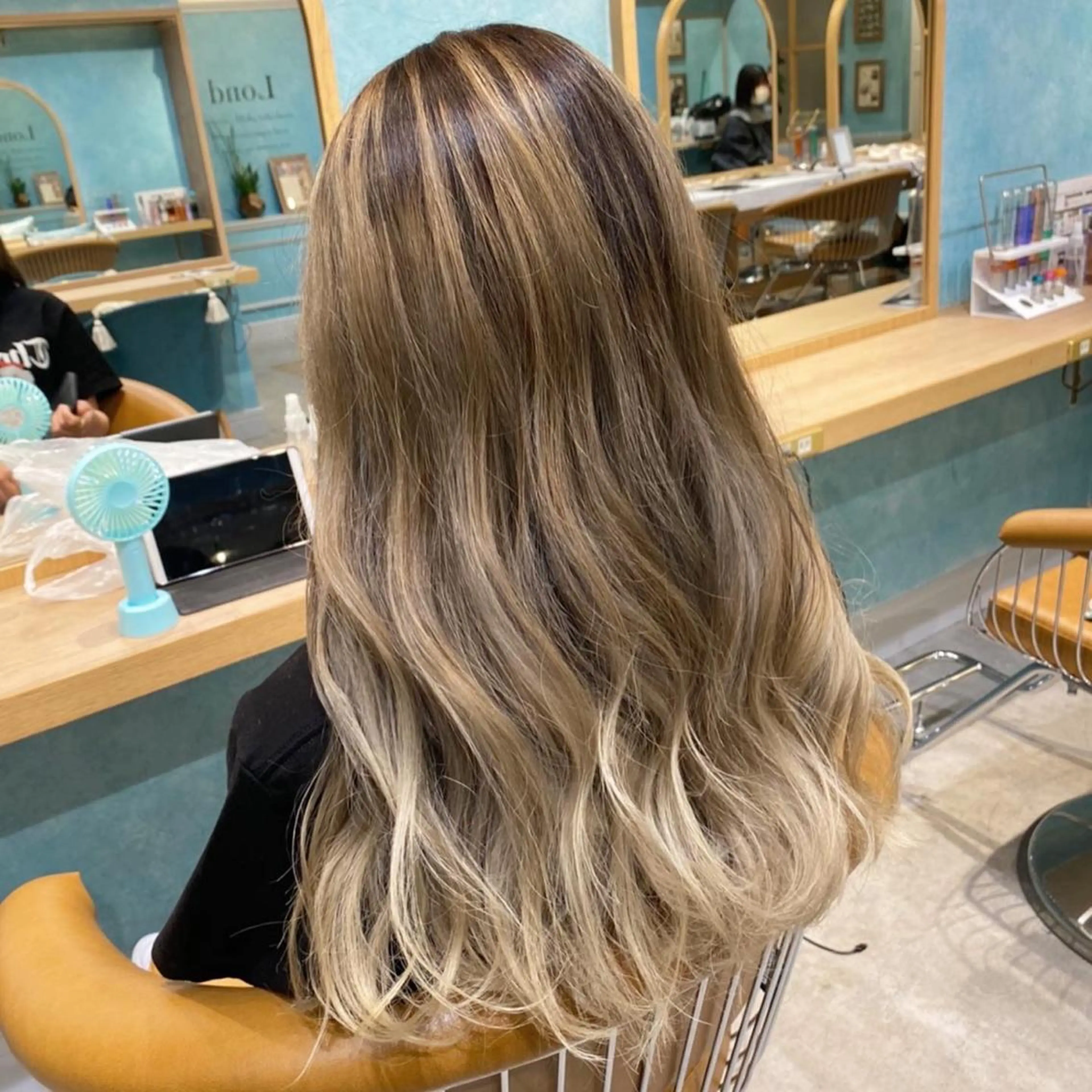 ロング カラー ヘアアレンジ AUBEHAIRnoa熊谷店所属・中島紫乃  レイヤー 🇰🇷🌈のヘアスタイル