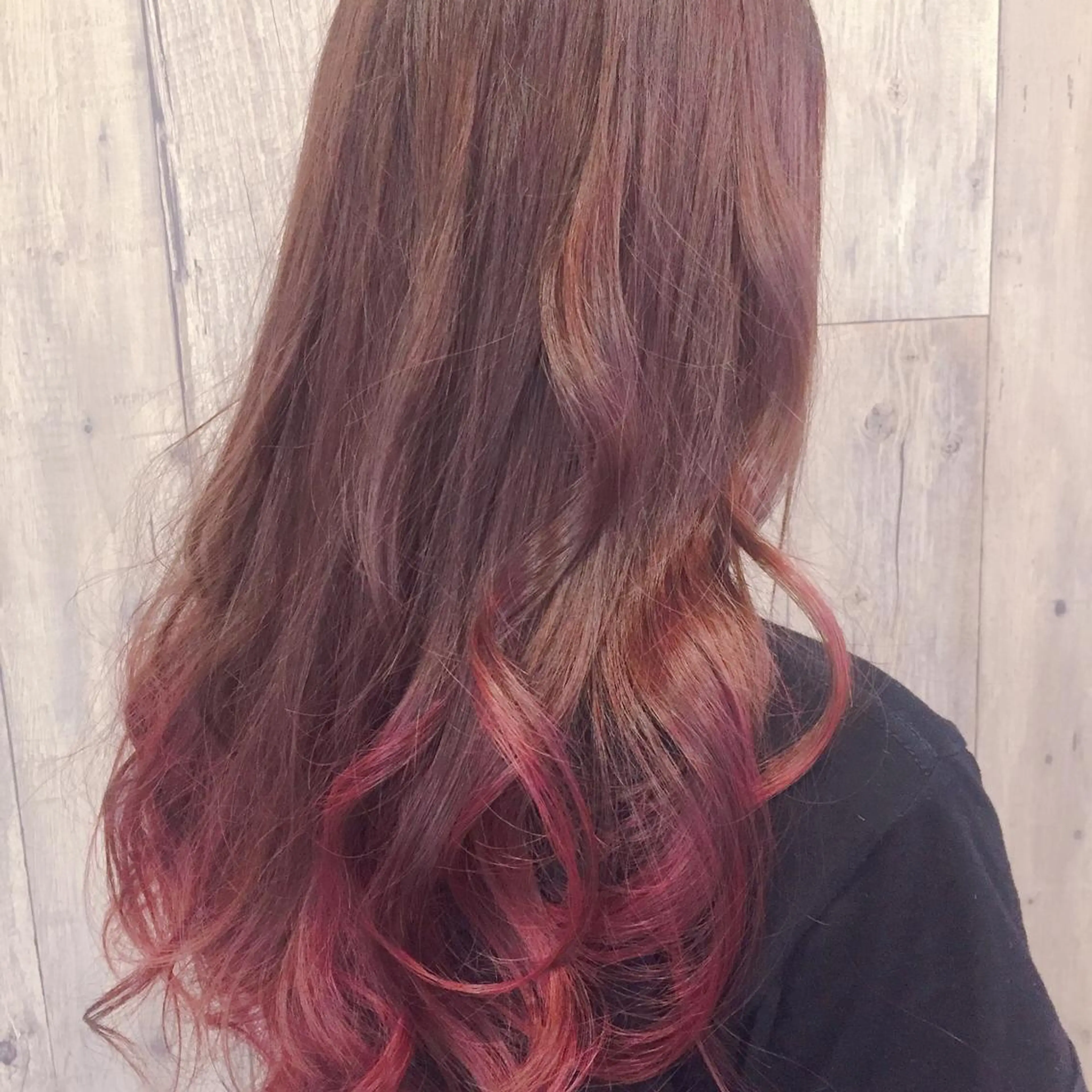ロング カラー ブリーチ ピンクカラー デザインカラー髪質 改善Lilithのその他イメージ