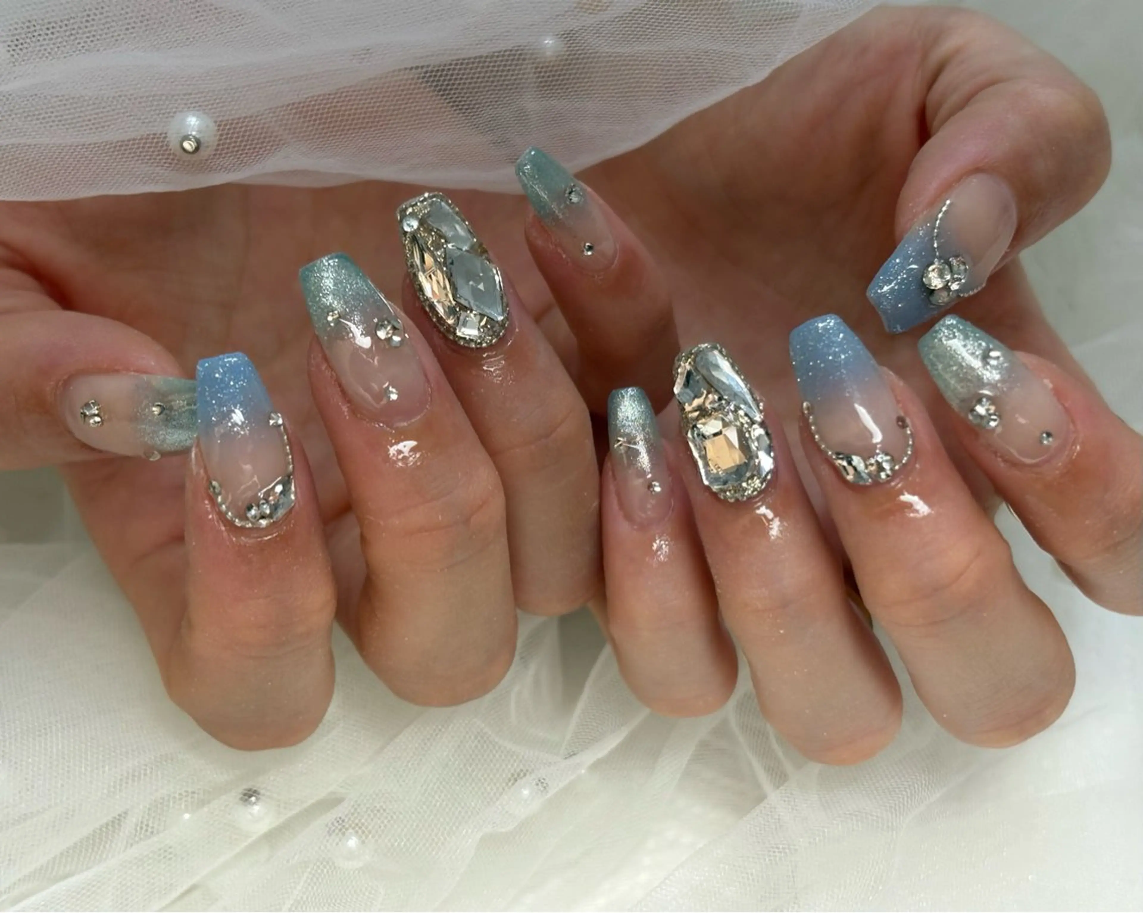 ネイル ハンドネイル フットネイル ✴︎ Delightのネイルデザイン