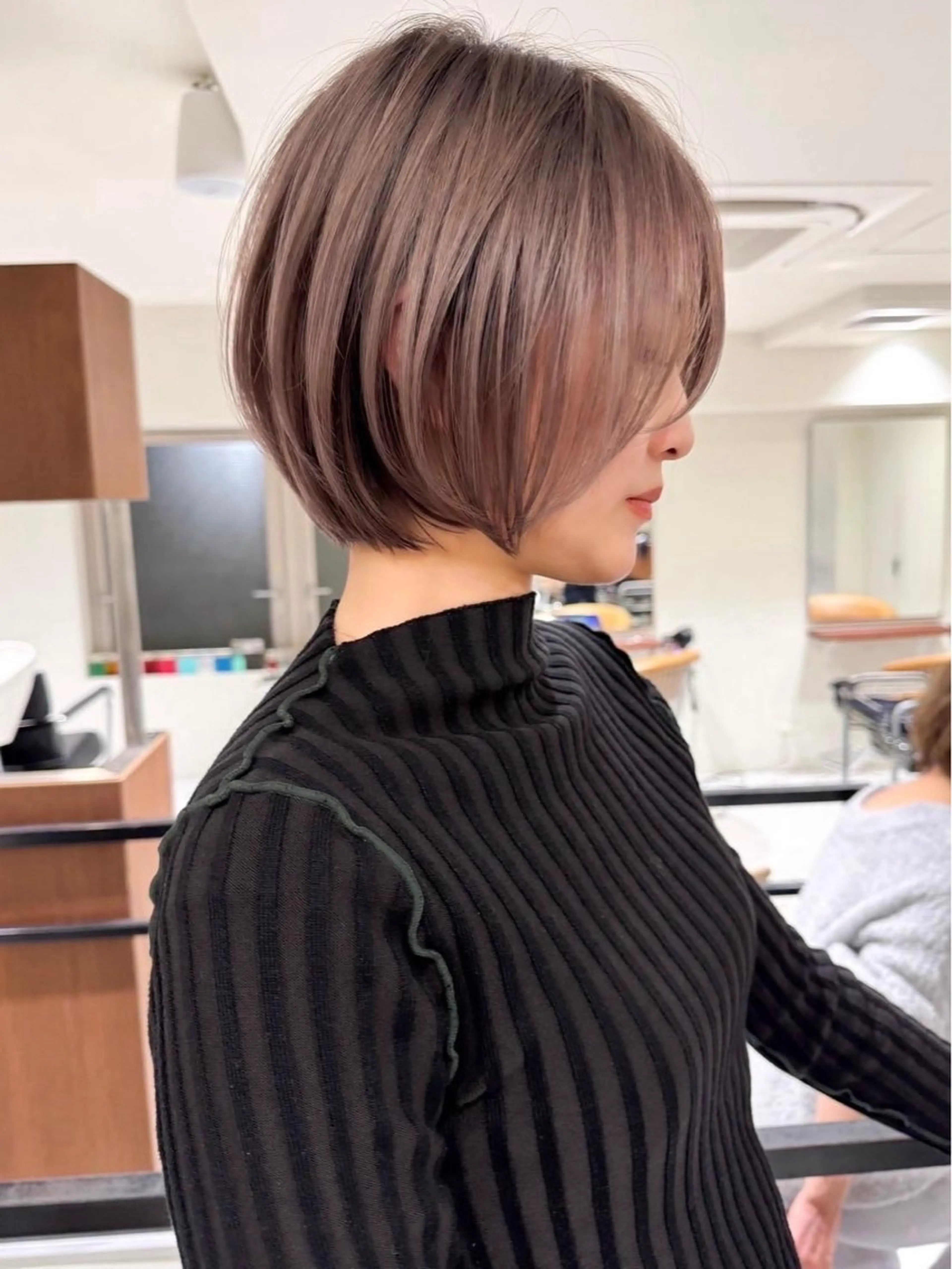 ショート カラー ショートボブ アディクシーカラー バレイヤージュ ブリーチ ケアブリーチ JIL BLAN 京都のヘアスタイル