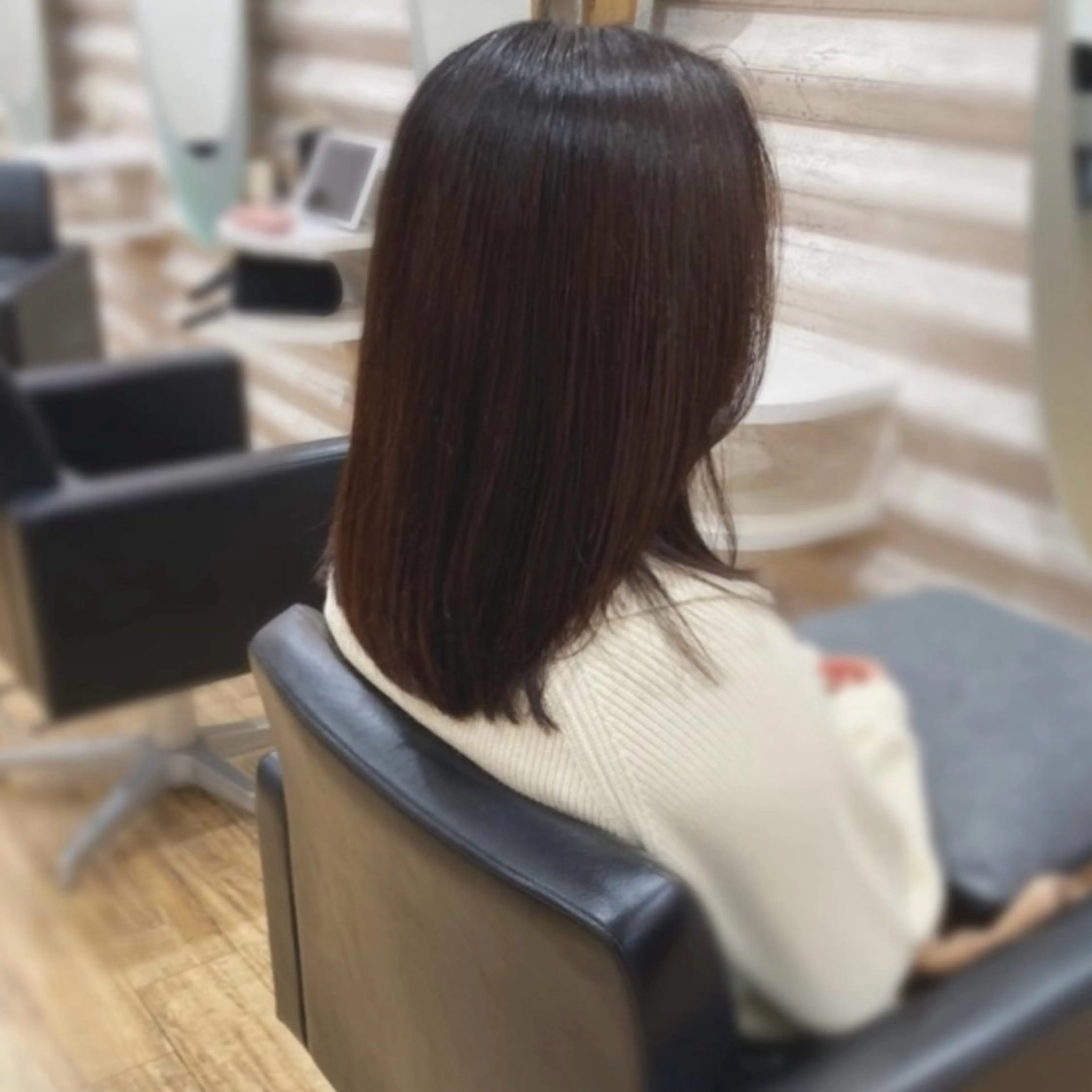 セミロング カラー 髪質改善 トリートメント カラーダメージが艶々 『ケア特化店』KONのヘアスタイル