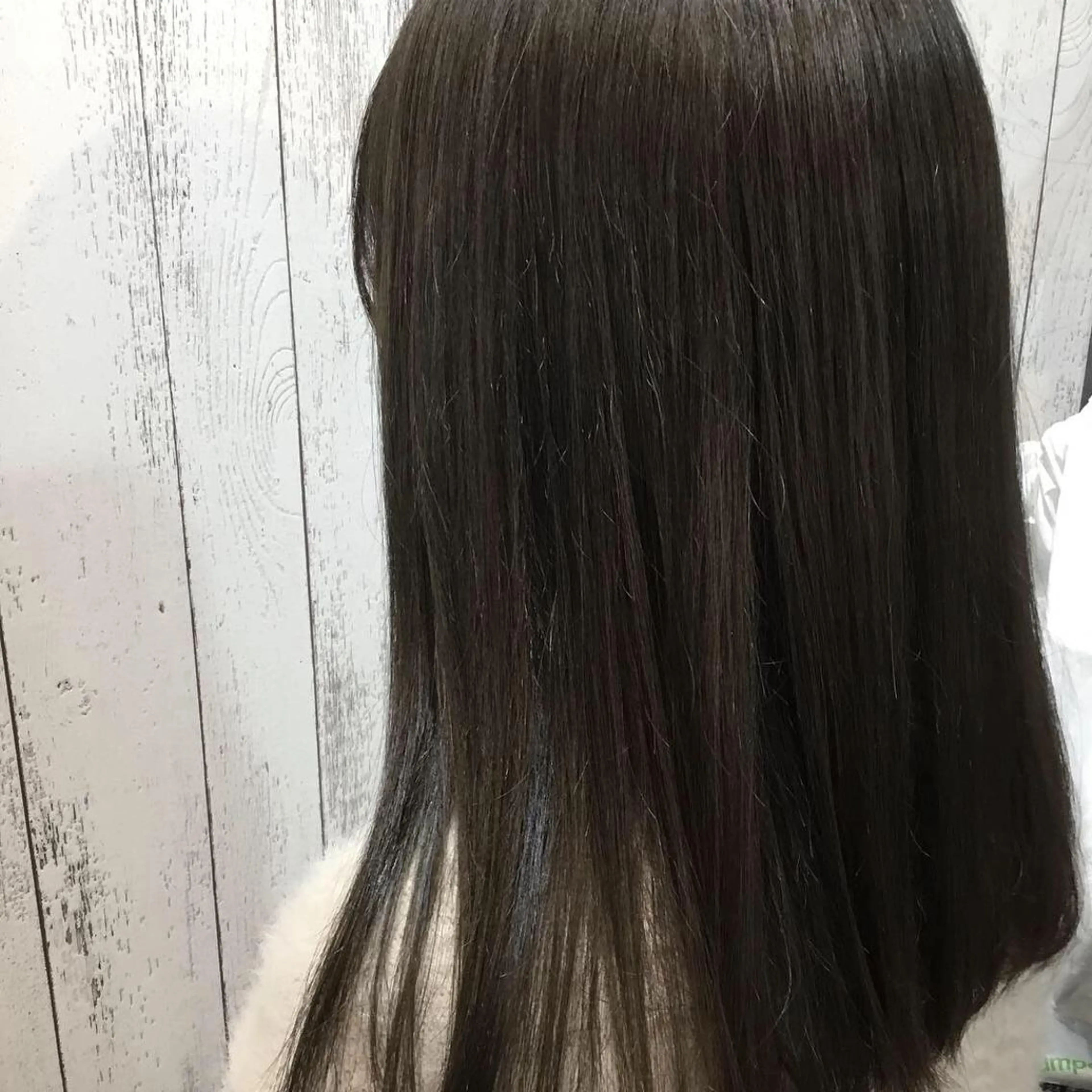 セミロング カラー パーマ 金崎 新吾のヘアスタイル
