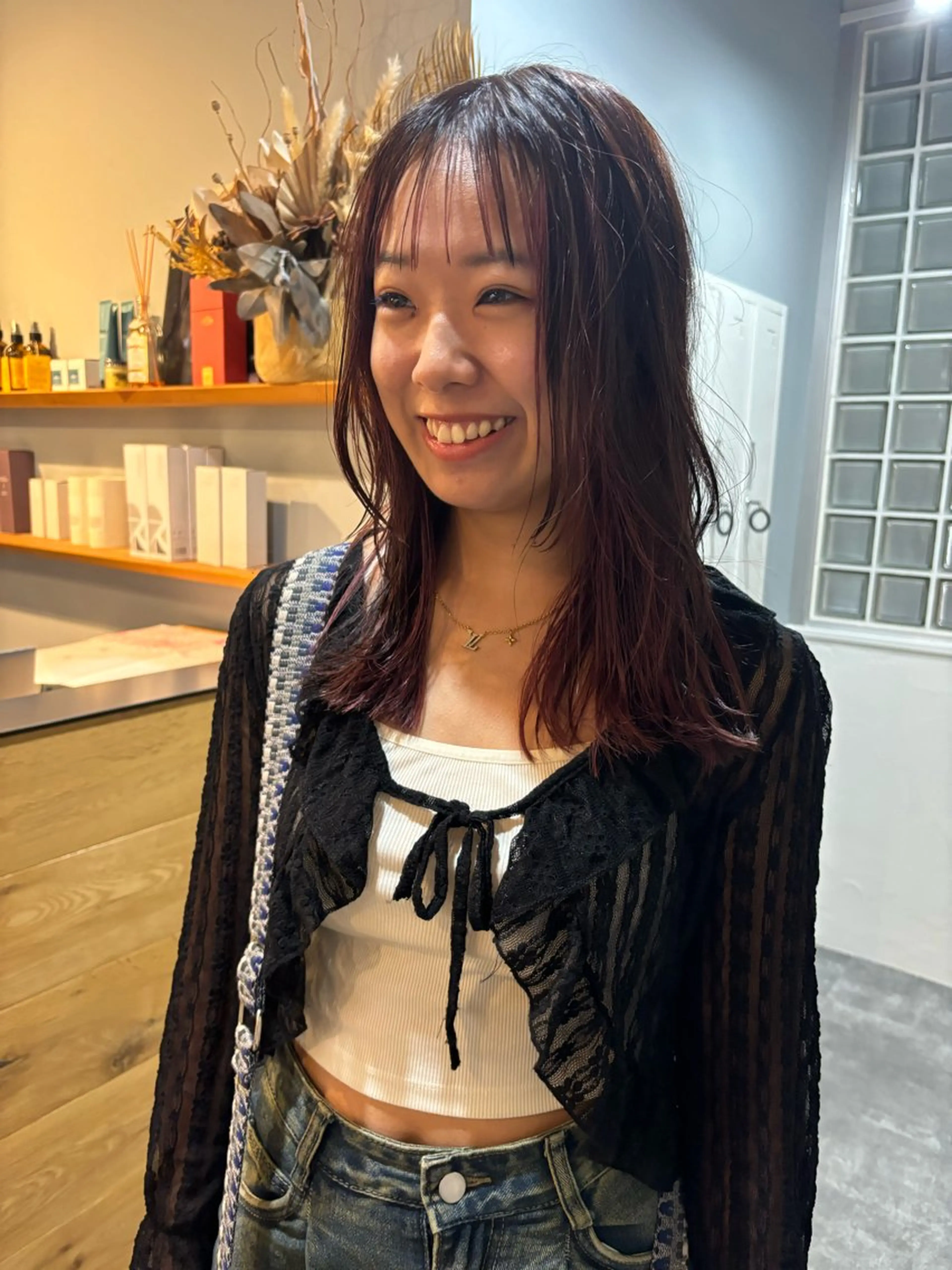 ミディアム 顔周りカット レイヤーカット LIBETT EAST所属・LIBETT EAST🌼糟谷紗璃のヘアスタイル