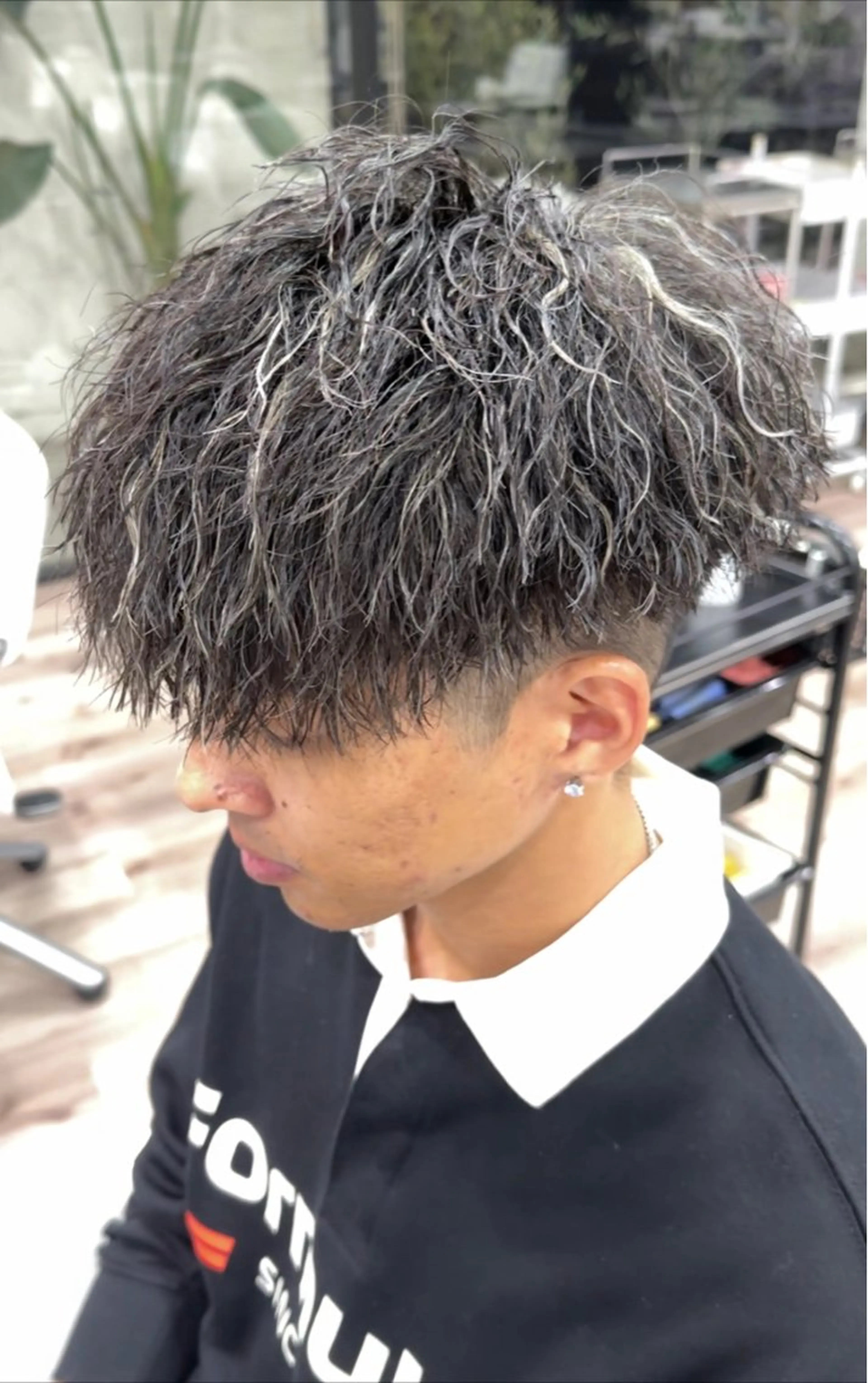 パーマ メンズ メンズハイライト 平林 弥斗のヘアスタイル