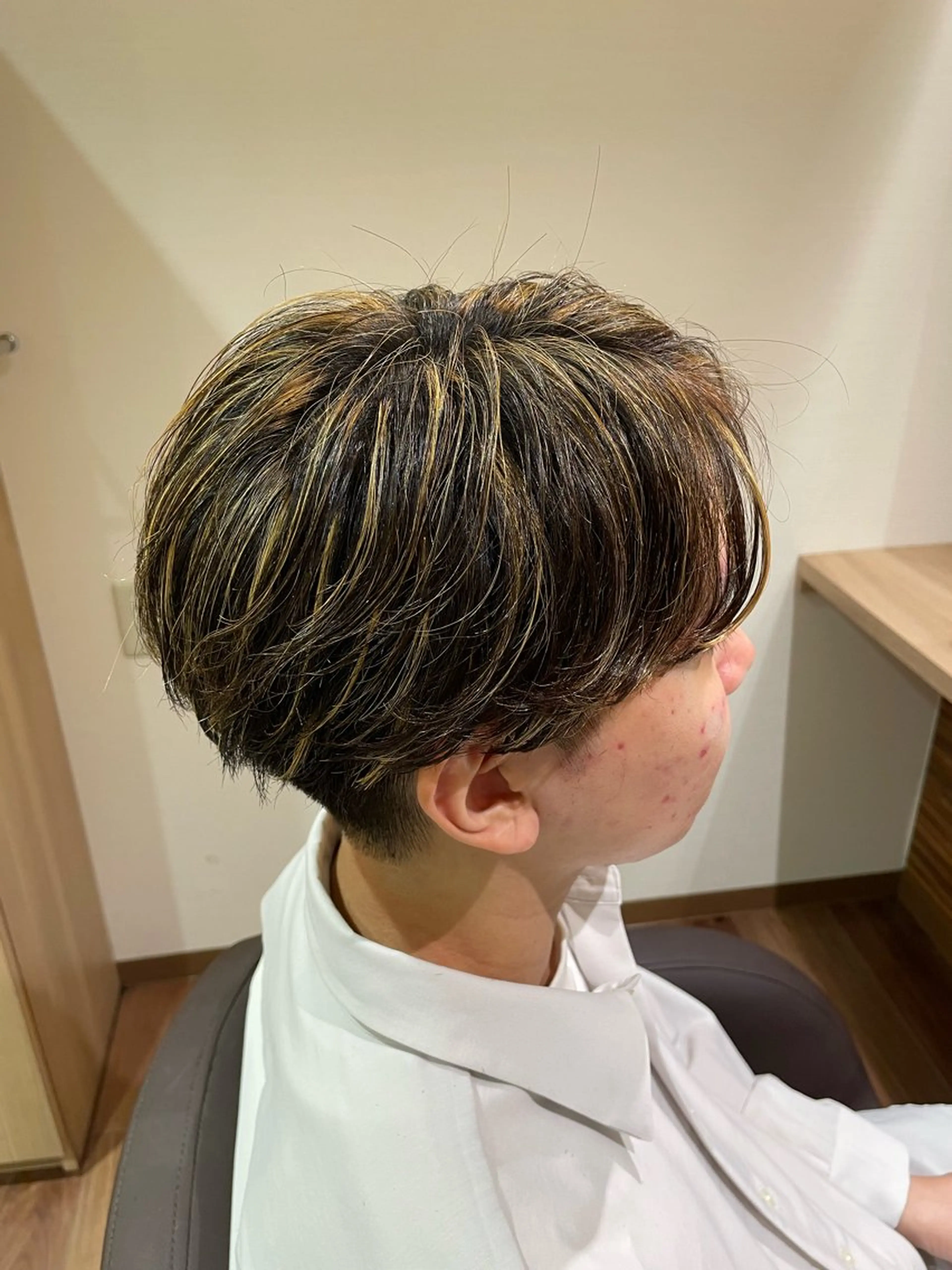 ショート カラー メンズ 中嶋 ナカジマのヘアスタイル