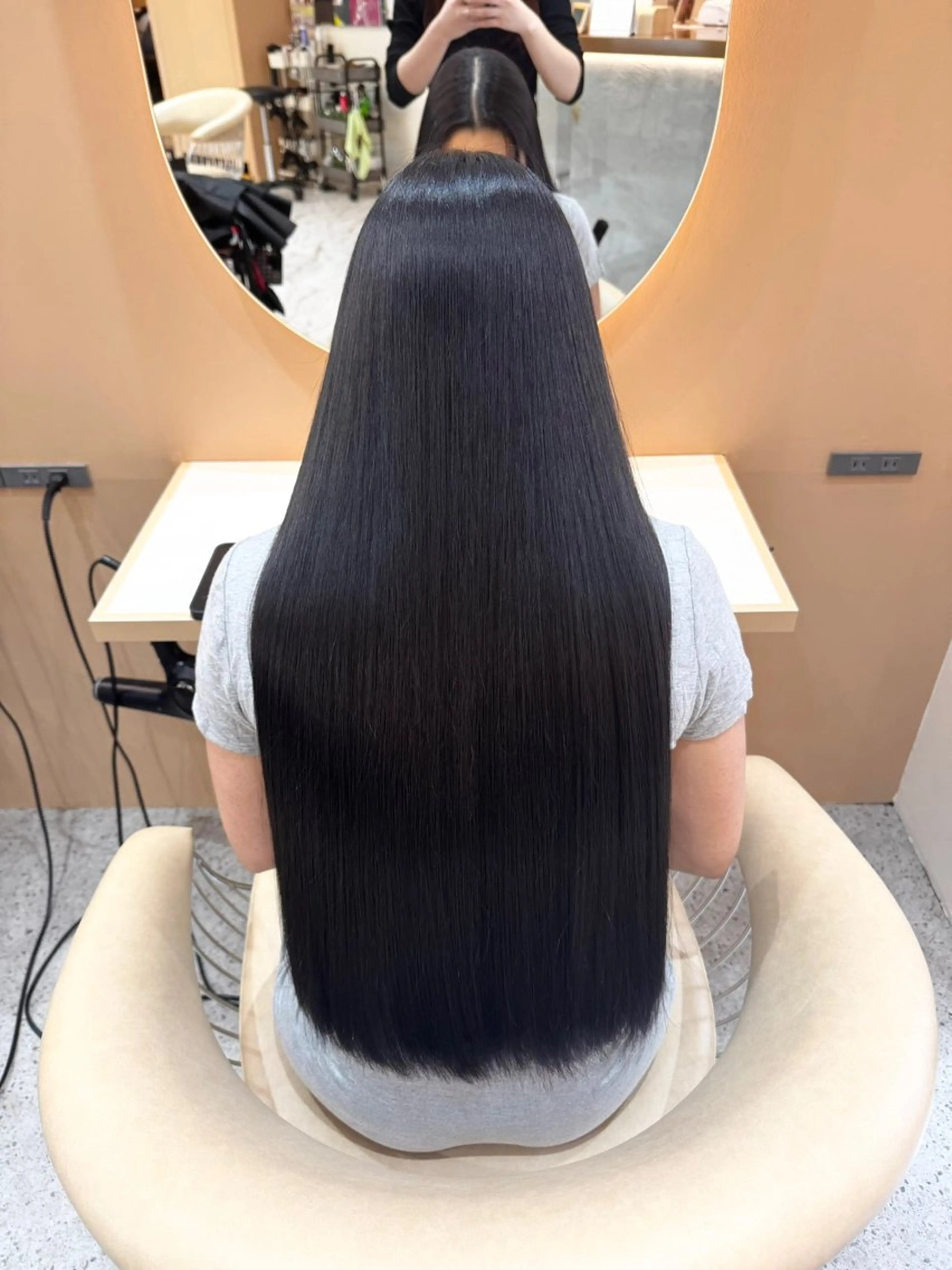 ロング 縮毛矯正 カット トリートメント ♡ザクザクレイヤー× うる艶透明感♡西島のヘアスタイル