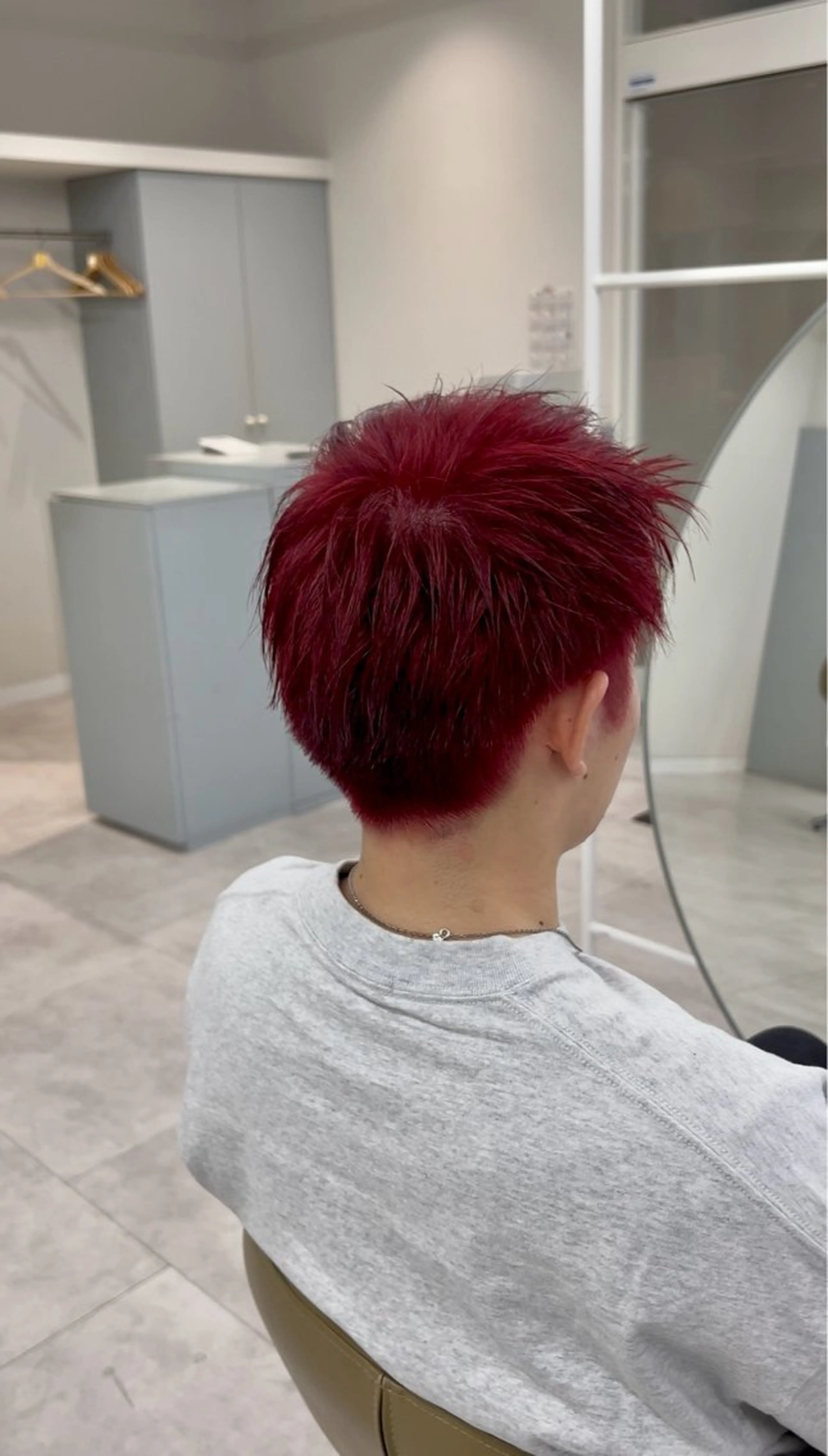 カラー メンズ レッドカラー ヘアカラー 🦋ブリーチカラー ×ベージュ🦋まなかのヘアスタイル