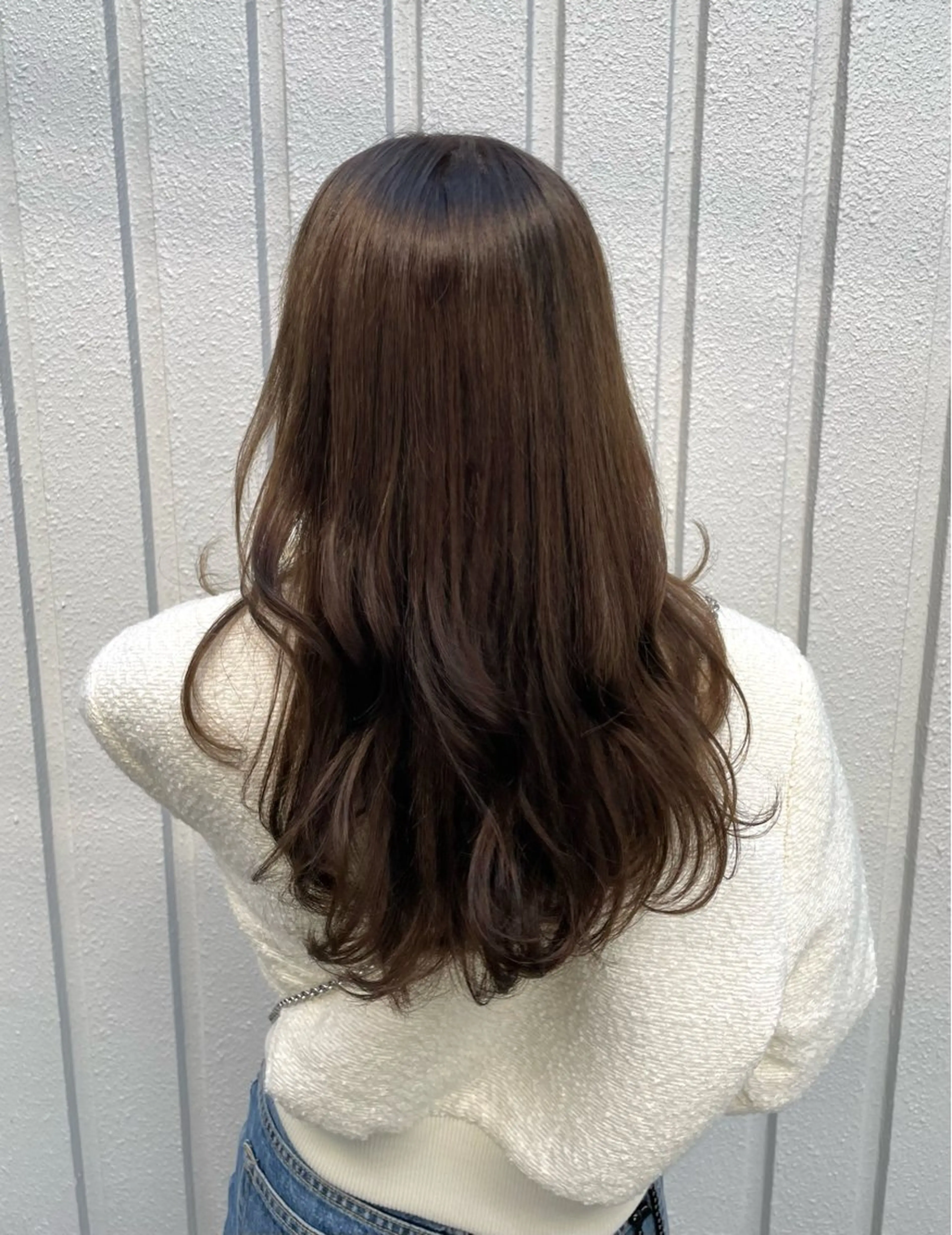 セミロング カラー ベージュカラー グレージュ TIECHEL所属・韓国ナチュラル・ ベージュ/落合夏希のヘアスタイル