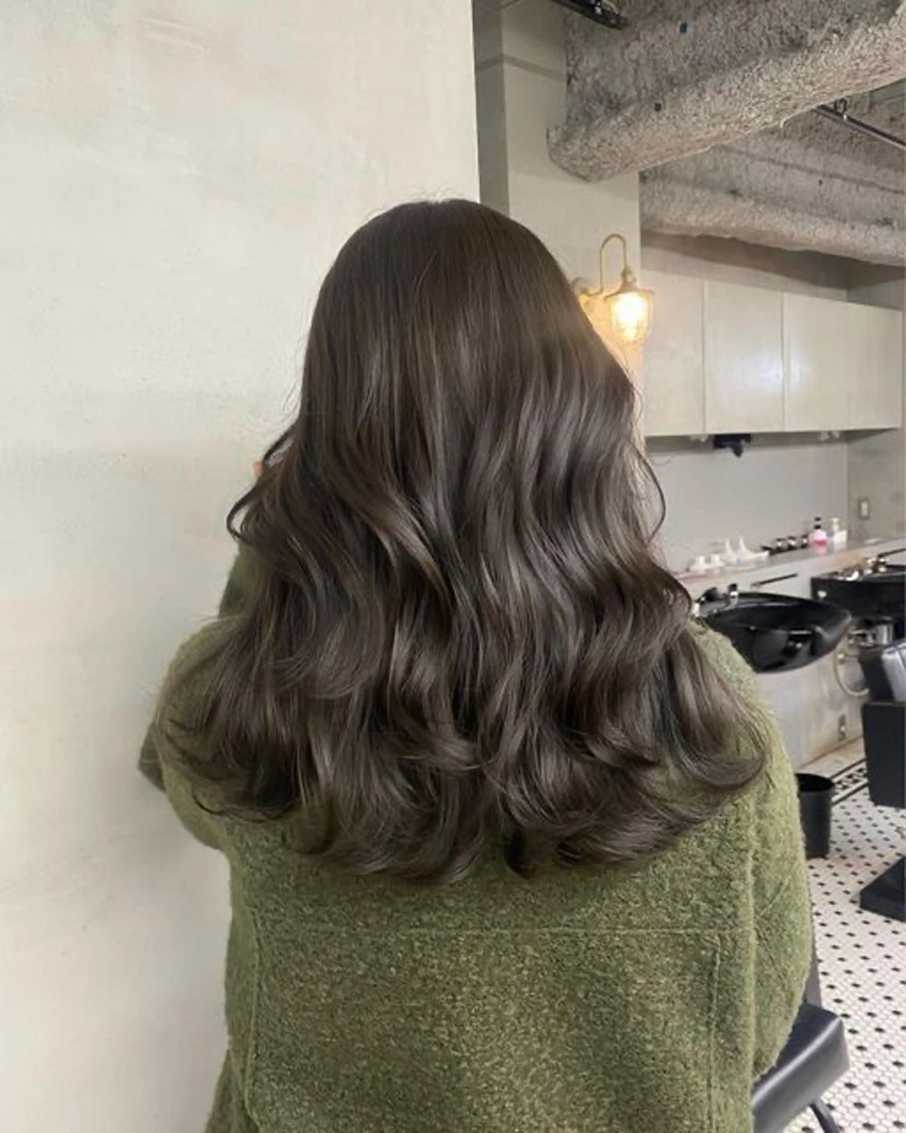 ロング カラー パーマ 森山 陽菜のヘアスタイル