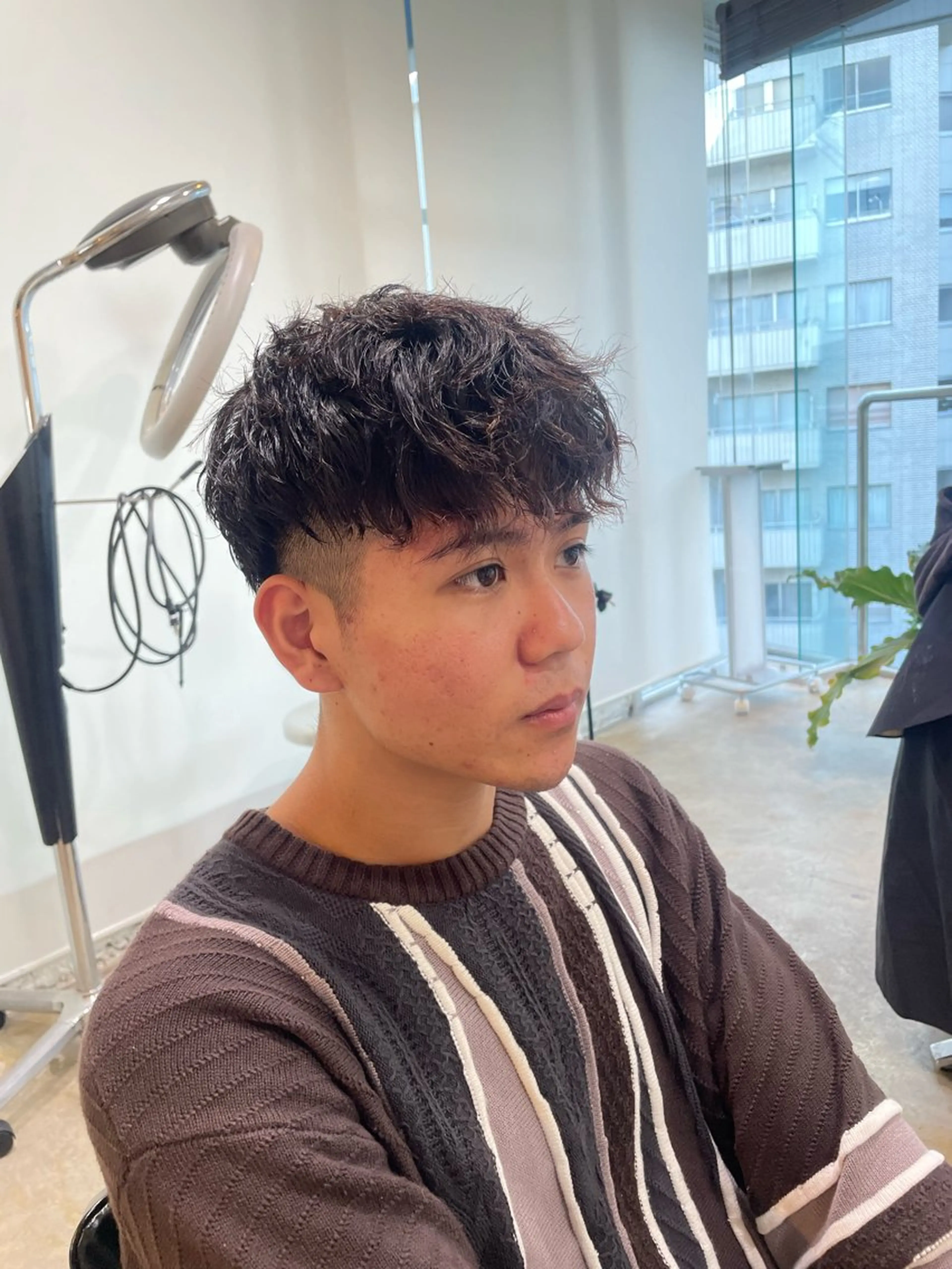 パーマ メンズ RIN／韓国ヘア レイヤーカットのヘアスタイル
