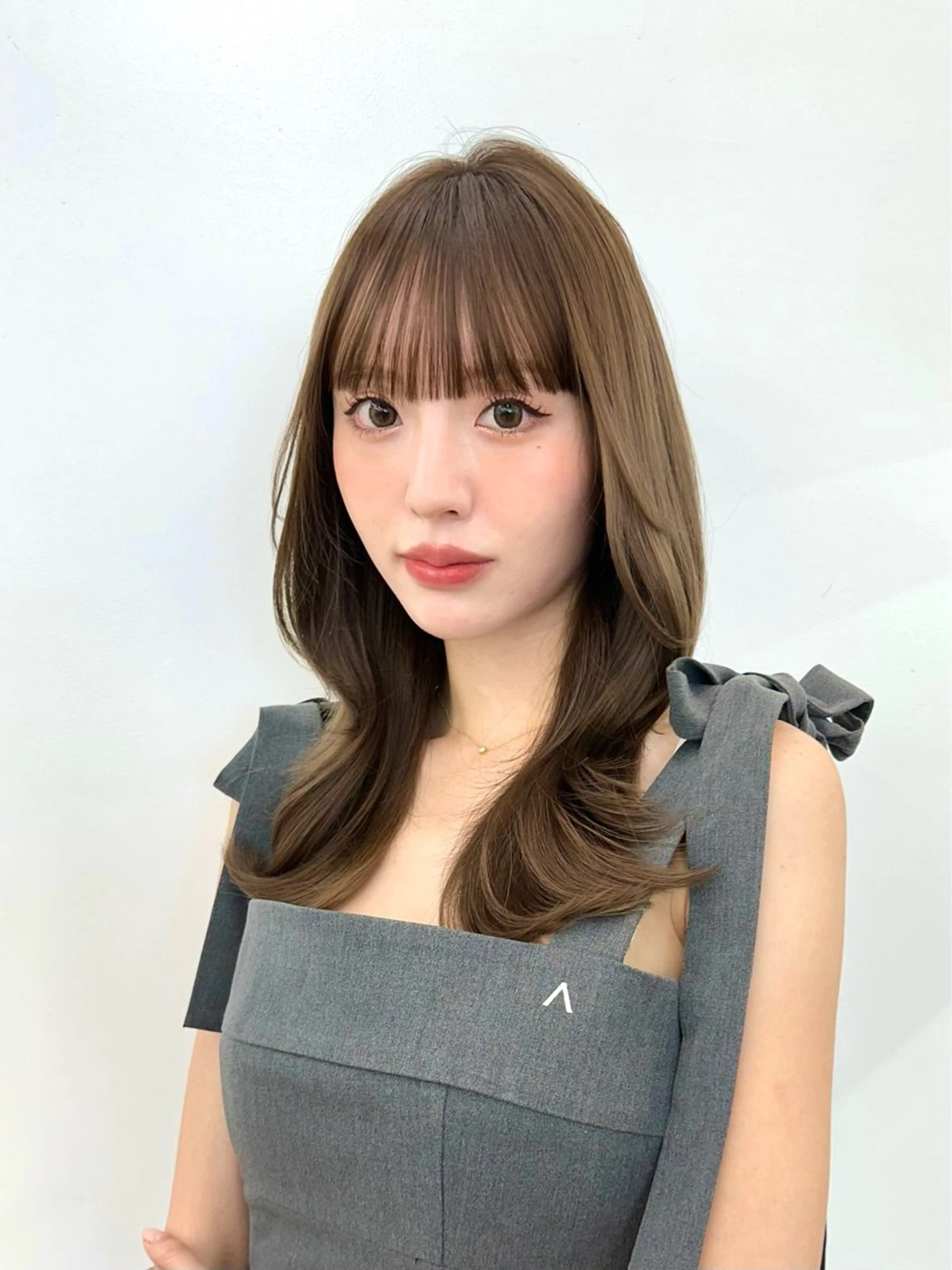 ミディアム カラー 盛れる顔周り /透明感/かりん🎀のヘアスタイル