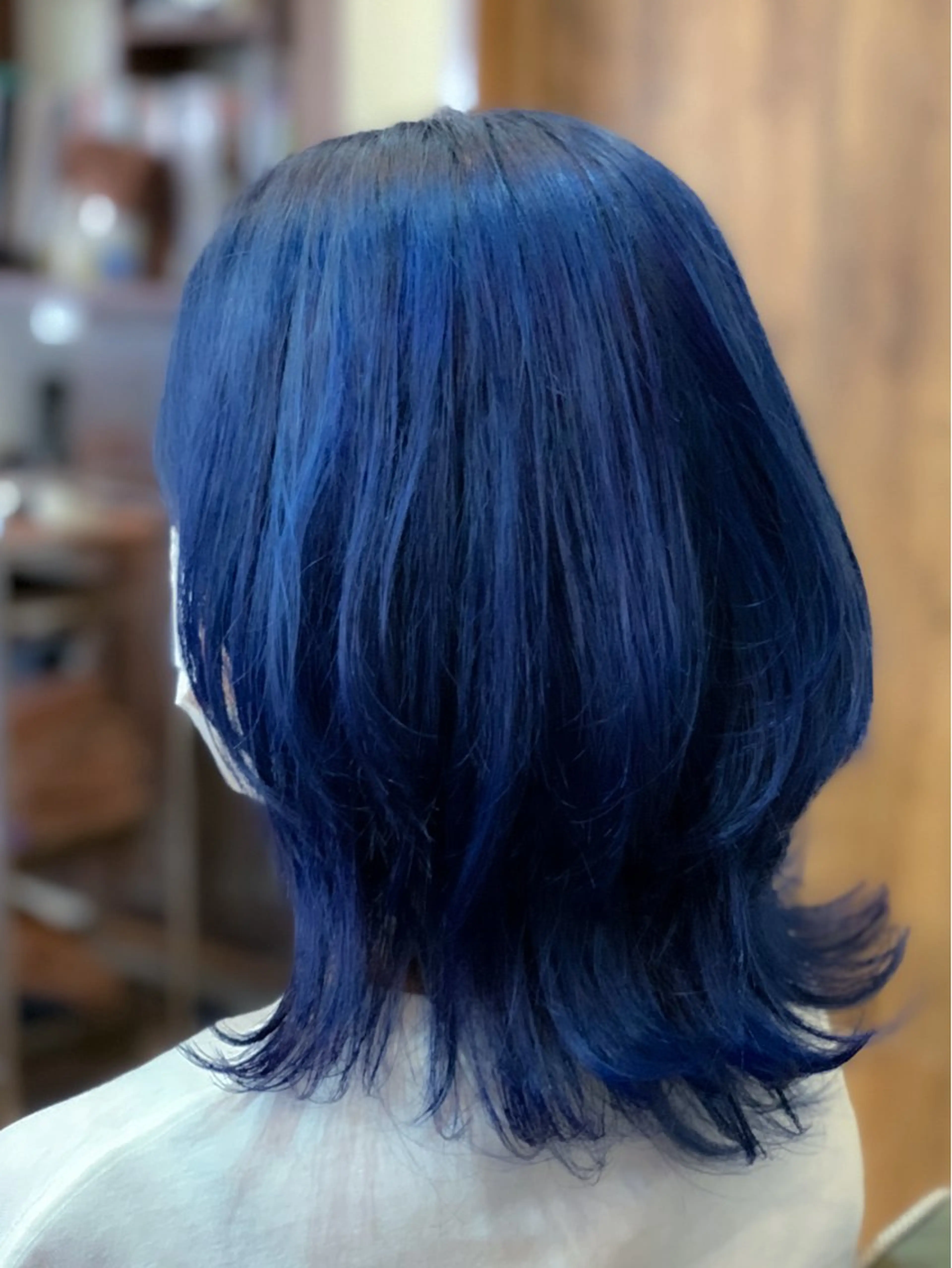 ミディアム カラー ブルーカラー affect 上大岡所属・《ブリーチカラー / 縮毛矯正》坂本爽のヘアスタイル