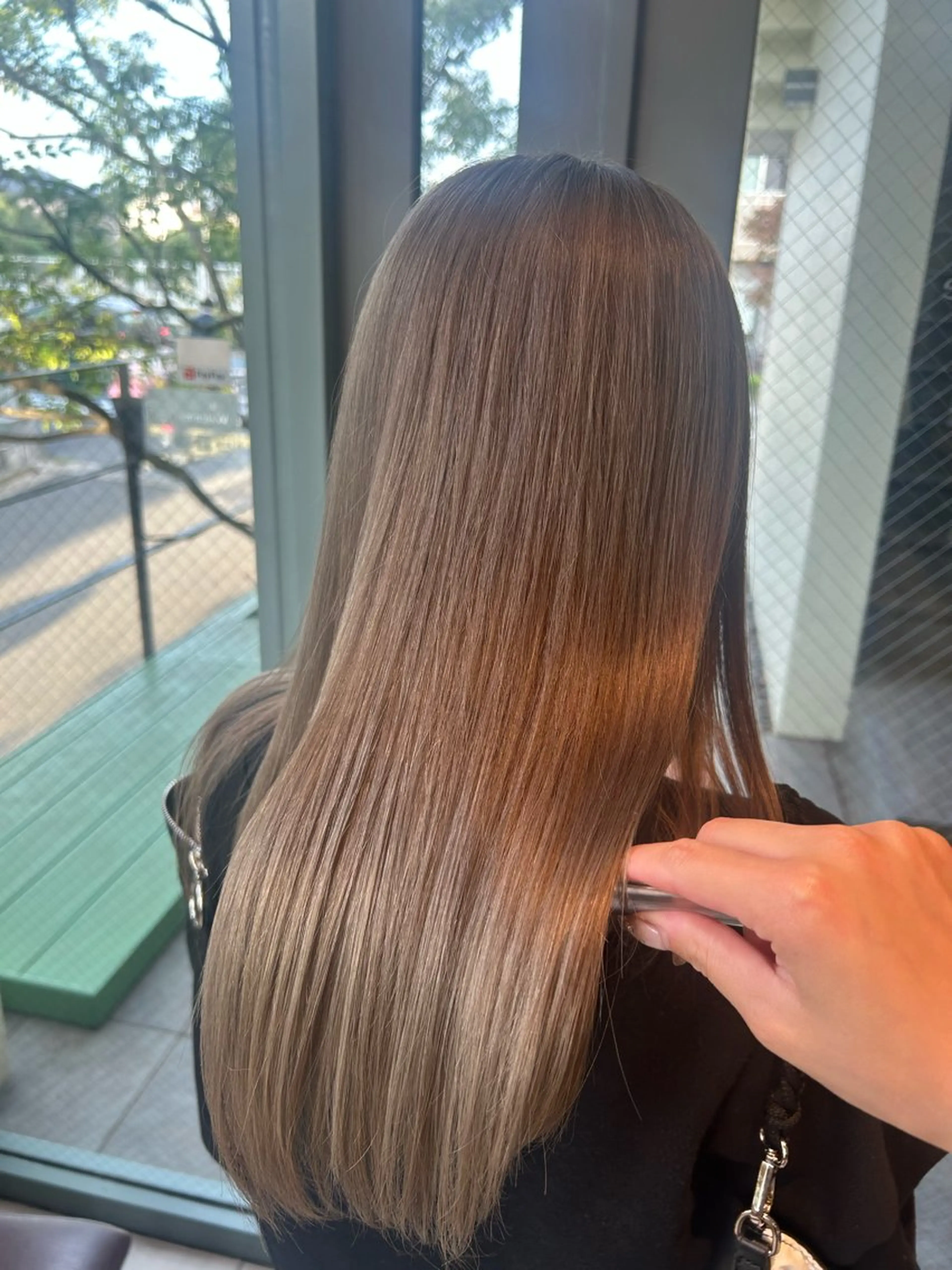 セミロング カラー ブリーチ カット ヘアカラー トリートメント 艶カラー/耳つぼ/ 浴衣着付け/渡辺奈緒のその他イメージ