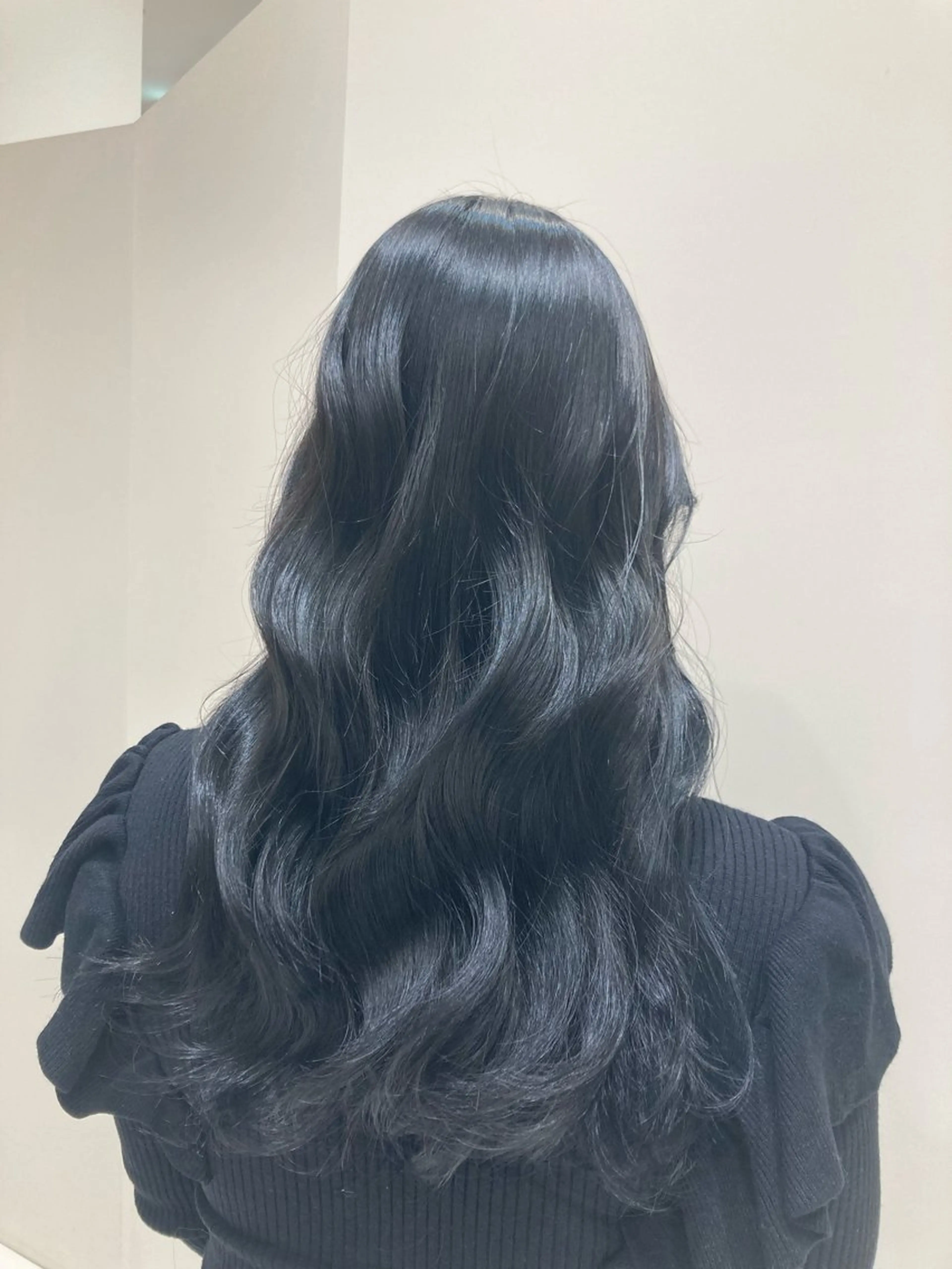 ロング 山中 彩華のヘアスタイル