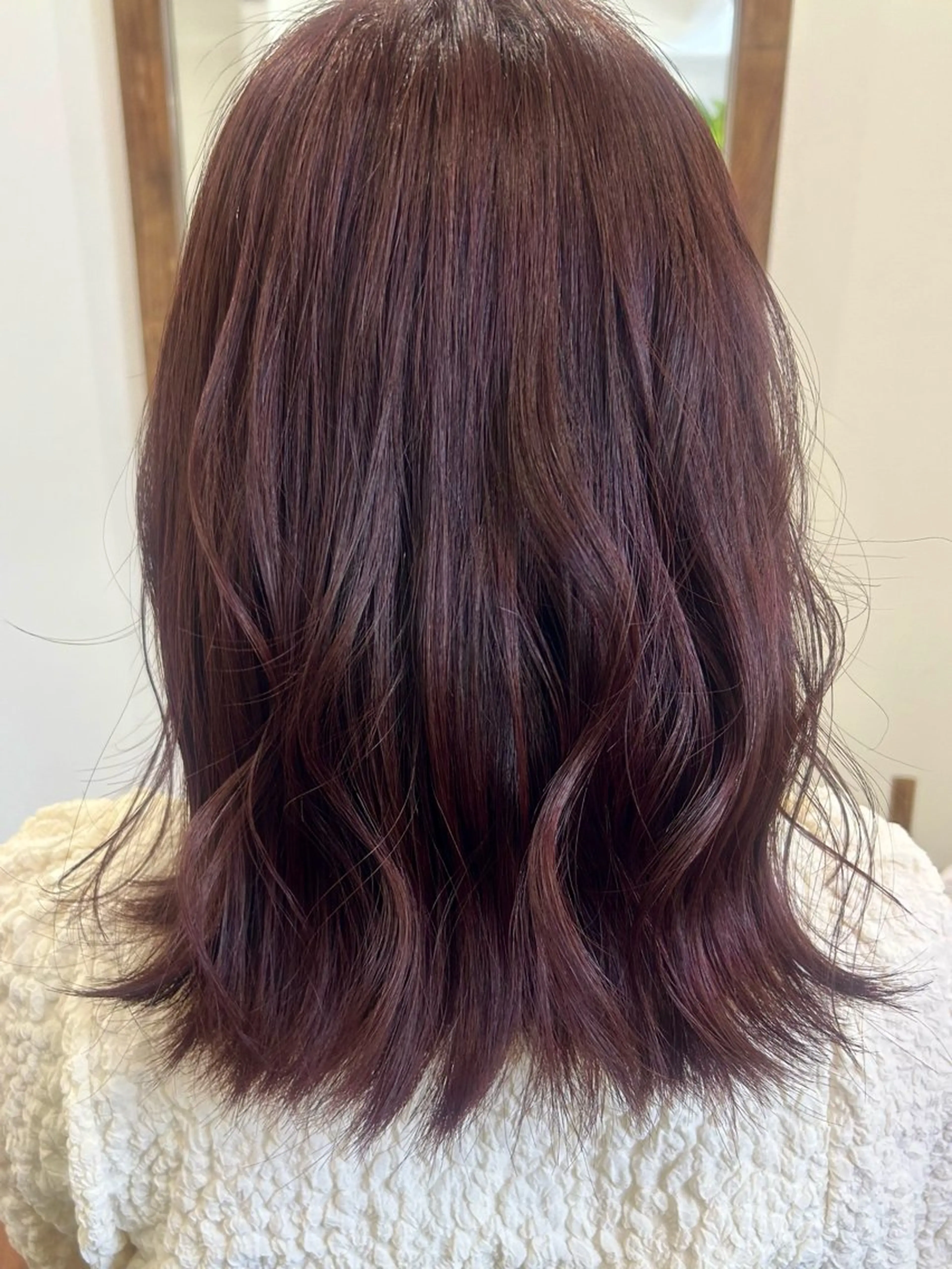 セミロング カラー ブラウンカラー ピンクカラー ピンクブラウン SOL _桐山渚のヘアスタイル