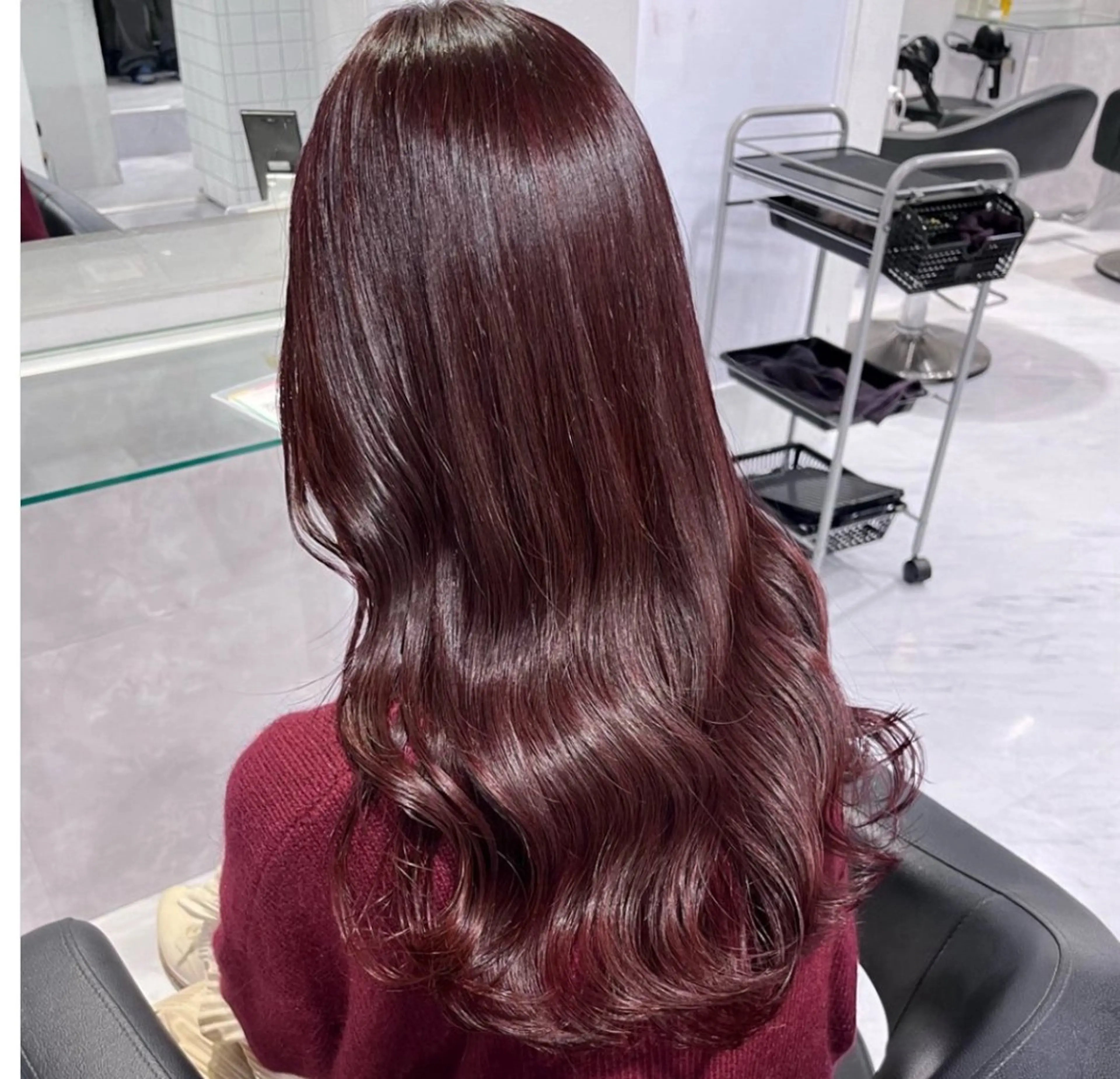 ロング カラー 🫧うる艶トレンド 🫧透明感カラーのヘアスタイル